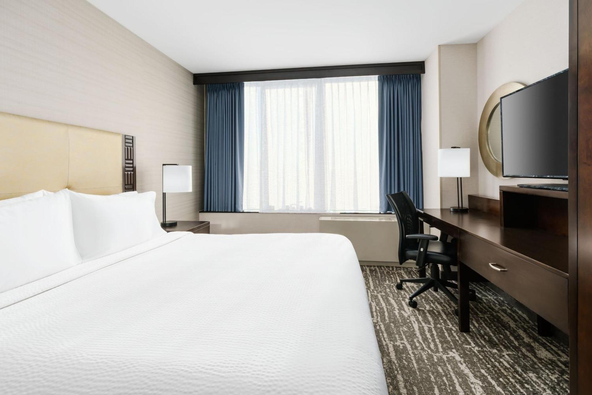 Fairfield & By Marriott Midtown Manhattan/penn Station 4*