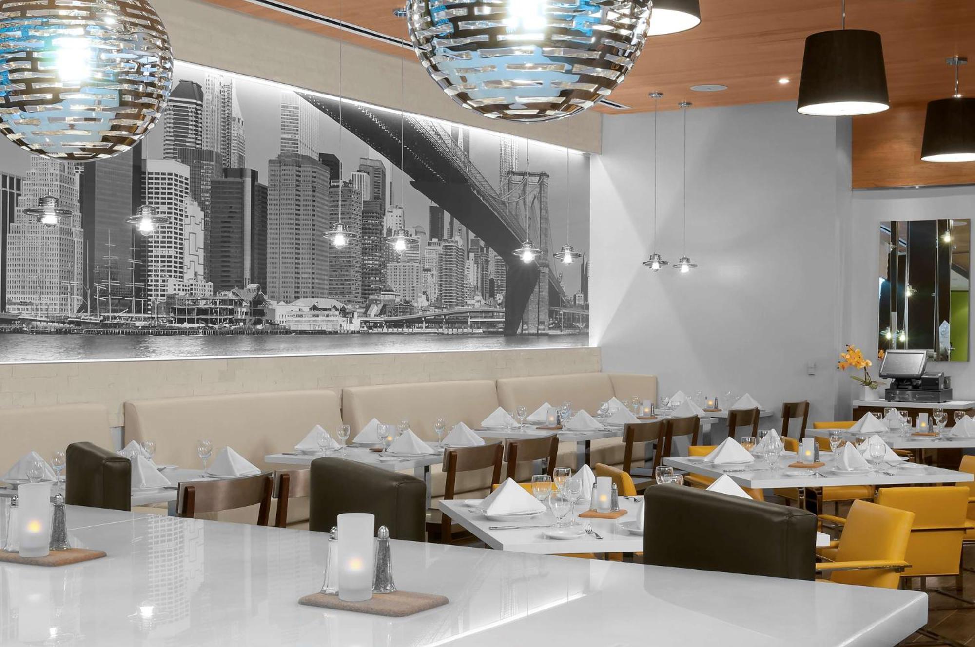 Hilton Garden New York/times Square 3*