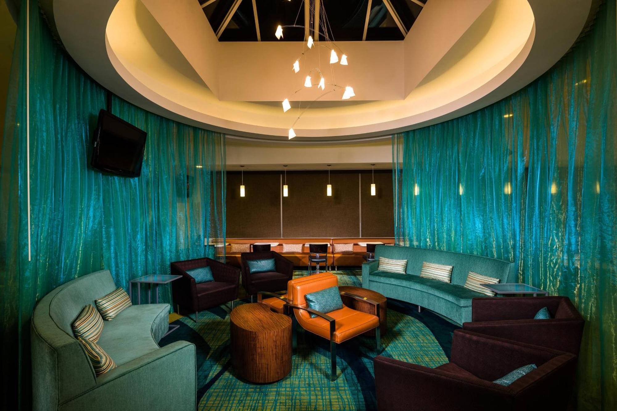 Springhill By Marriott Laguardia Airport Hotel