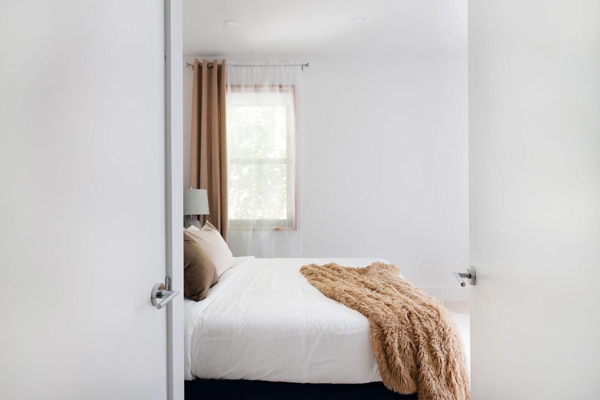 Appartement 78-4a 2br Duplex With A Balcony Prime Ues *