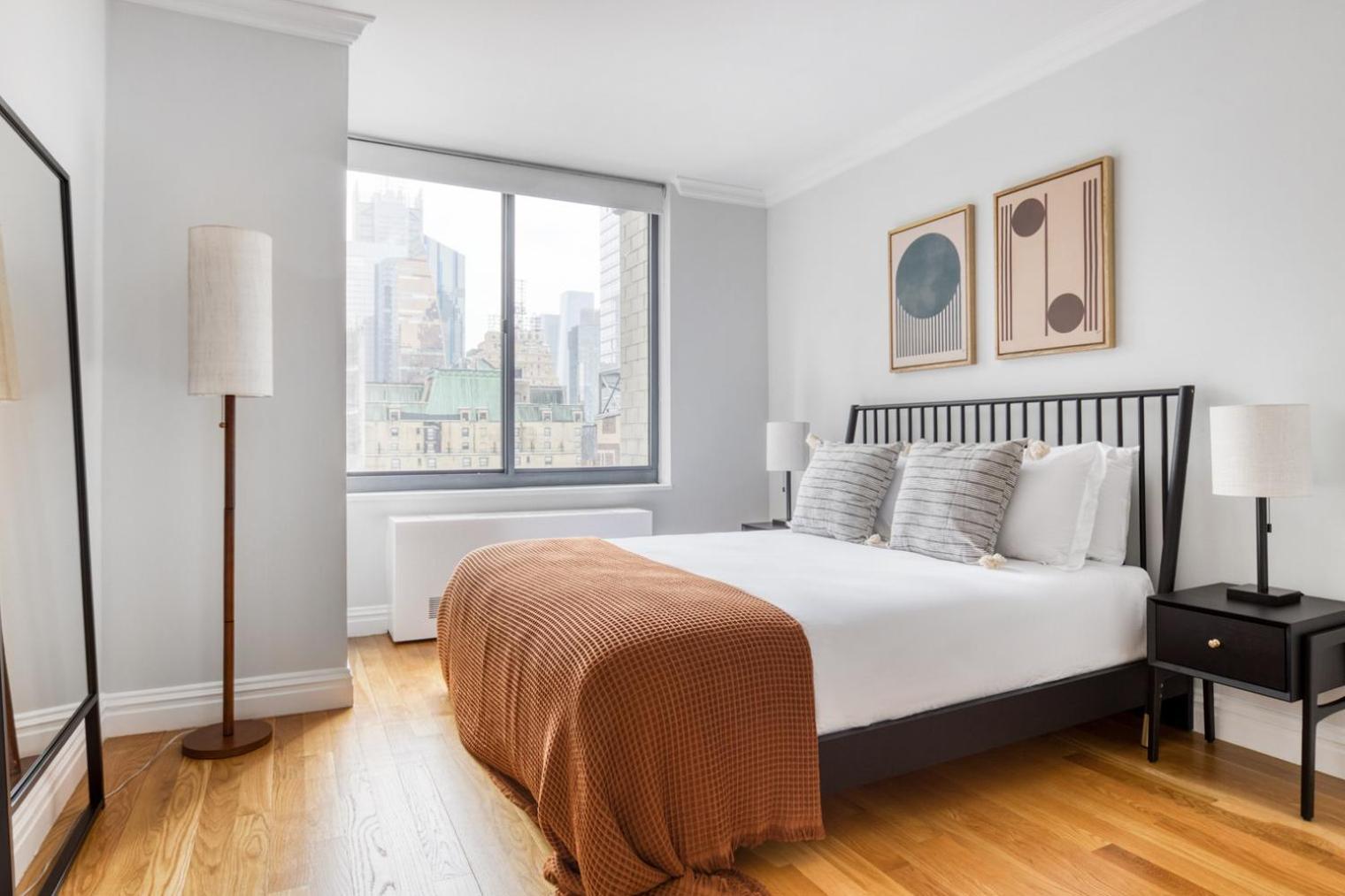 Midtown 1br W Dm Elevator Gym Nr Times Sq Nyc-799 Appartement