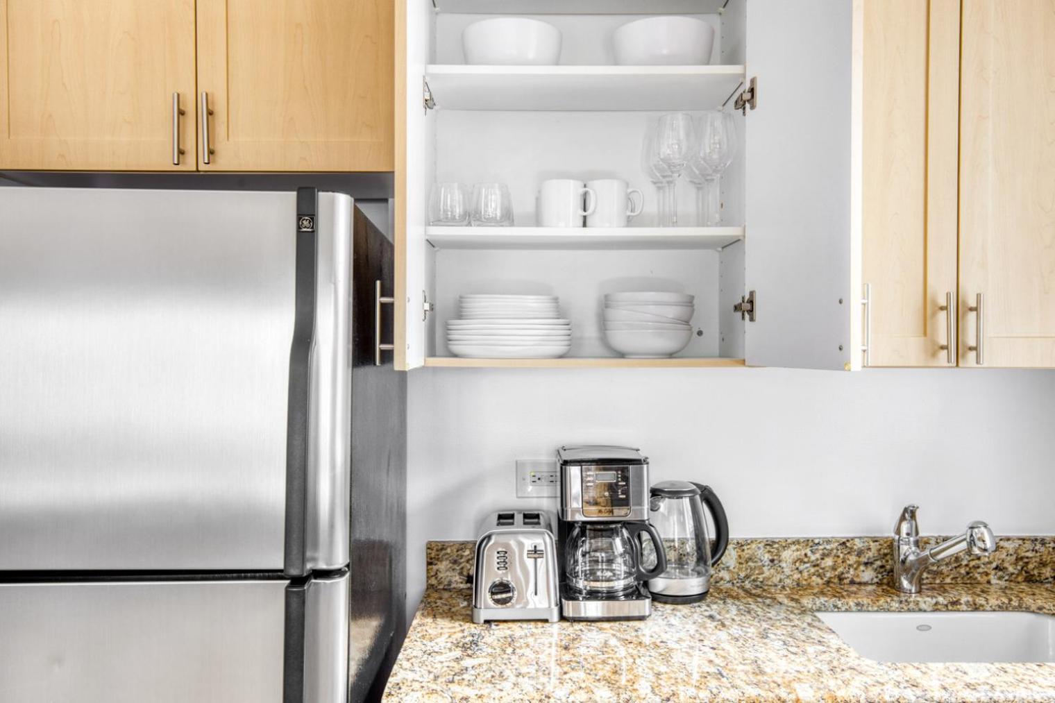 Midtown 1br W Dm Elevator Gym Nr Times Sq Nyc-799 Appartement
