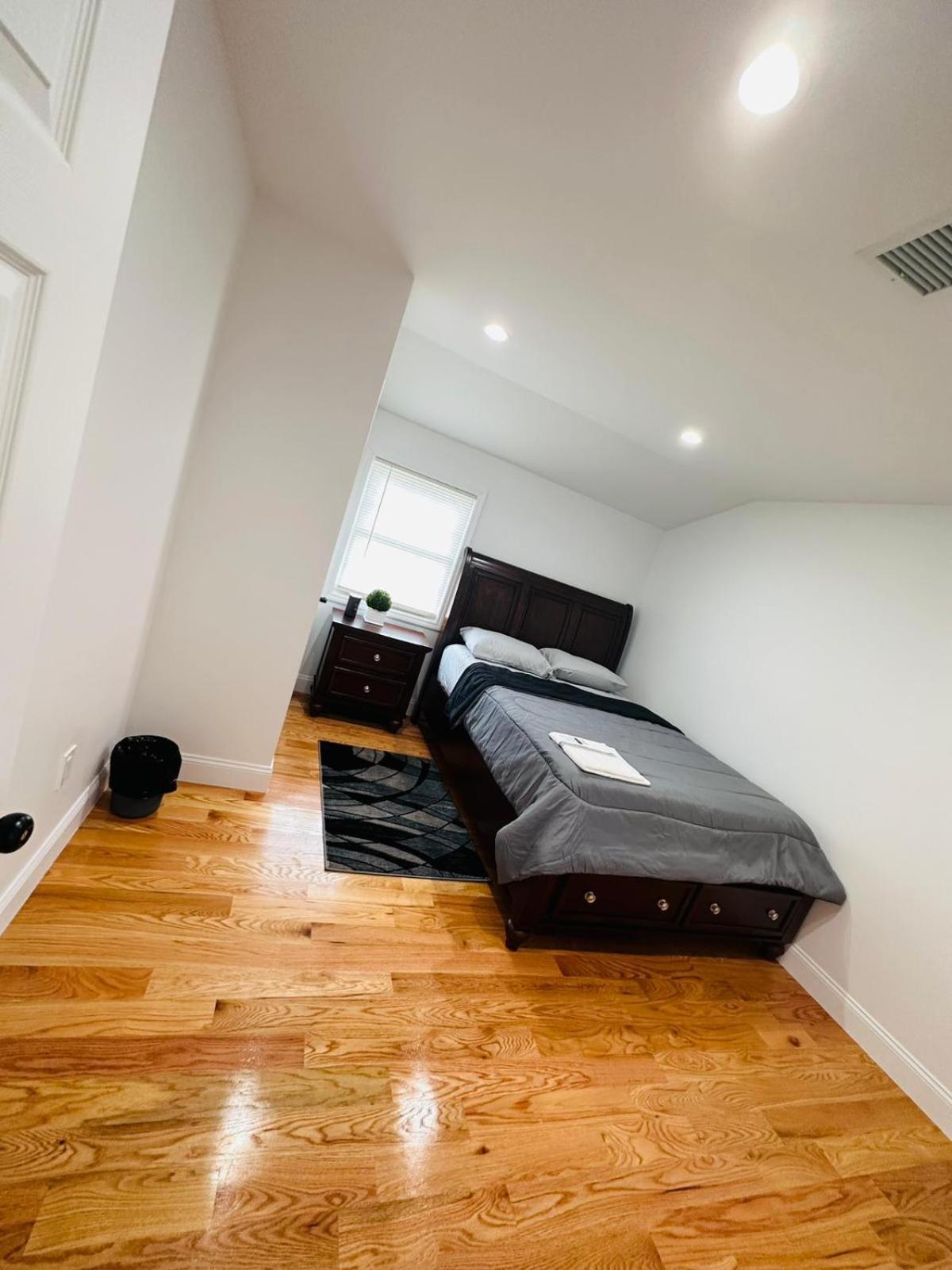 Jfk 5 Min Away Guest house New York