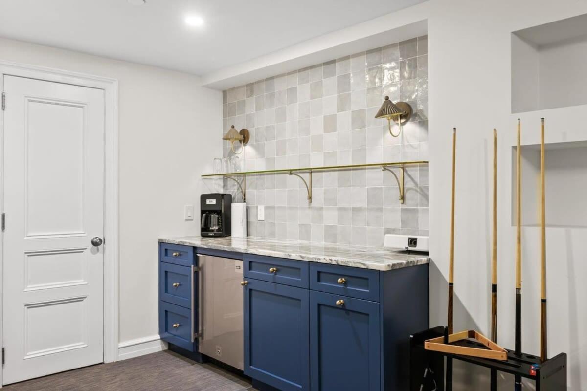 Ferienhaus Riverside By Rove Travel 7br Modern Townhouse *