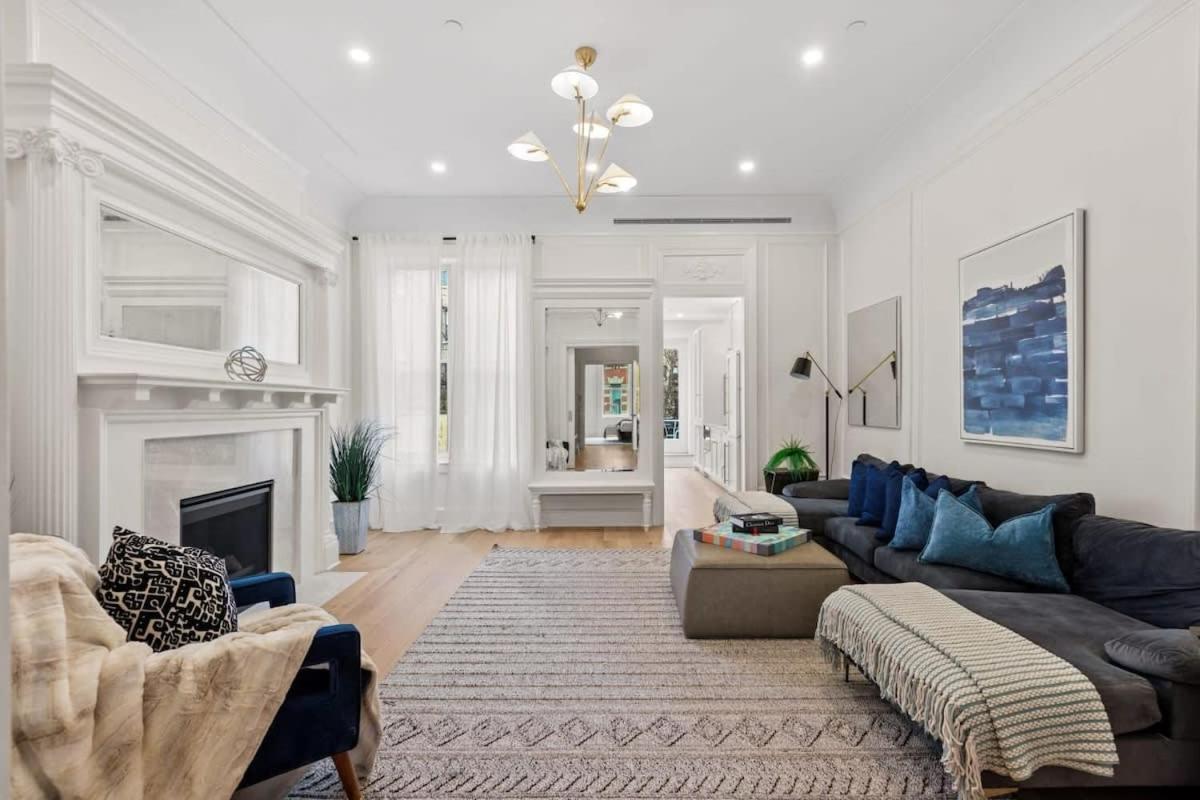 Ferienhaus Riverside By Rove Travel 7br Modern Townhouse New York