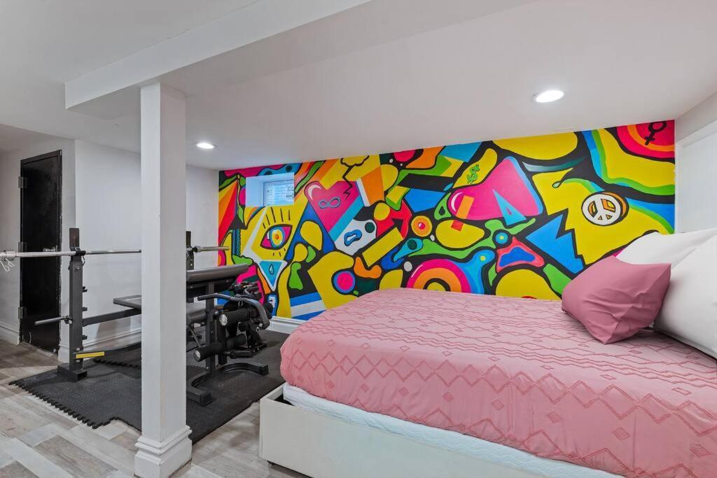 Free Parking - Sailor Moon Art Hse Williamsburg Ferienhaus New York