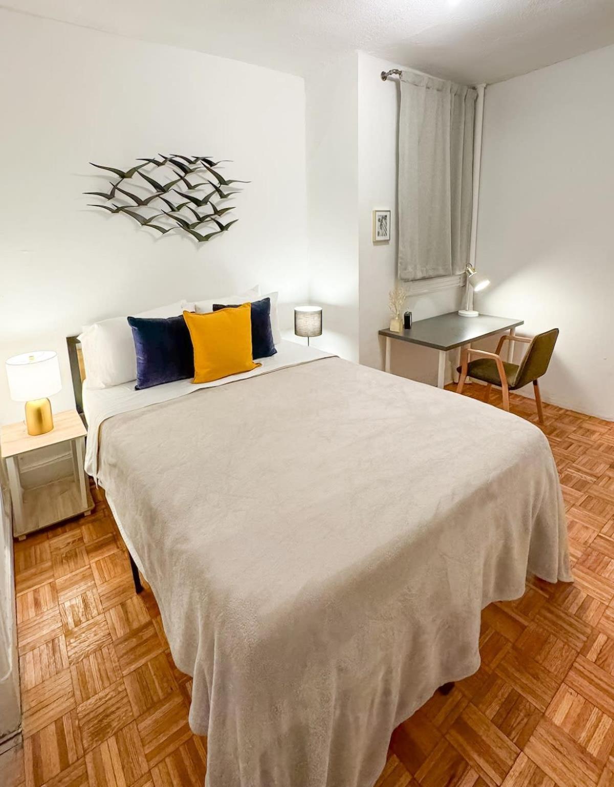 89-2rn 1br 2beds Ues Perfect For Shares