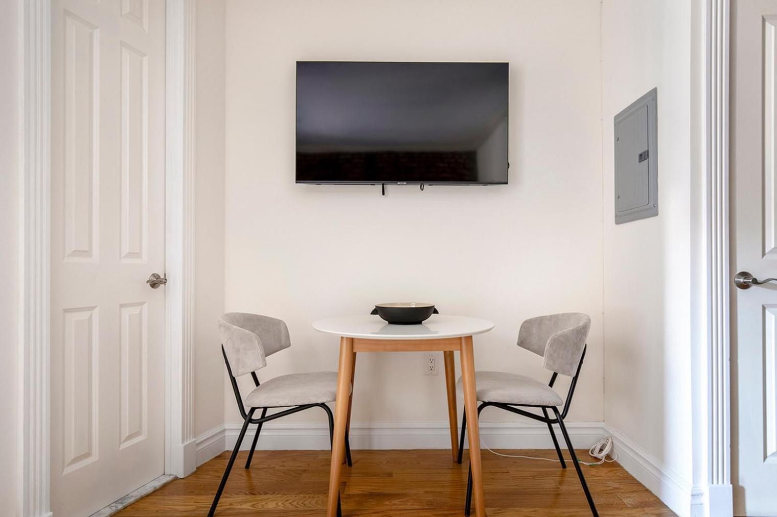 West Village 1br W Wd Nr Restaurants Cafes Nyc-1033 New York