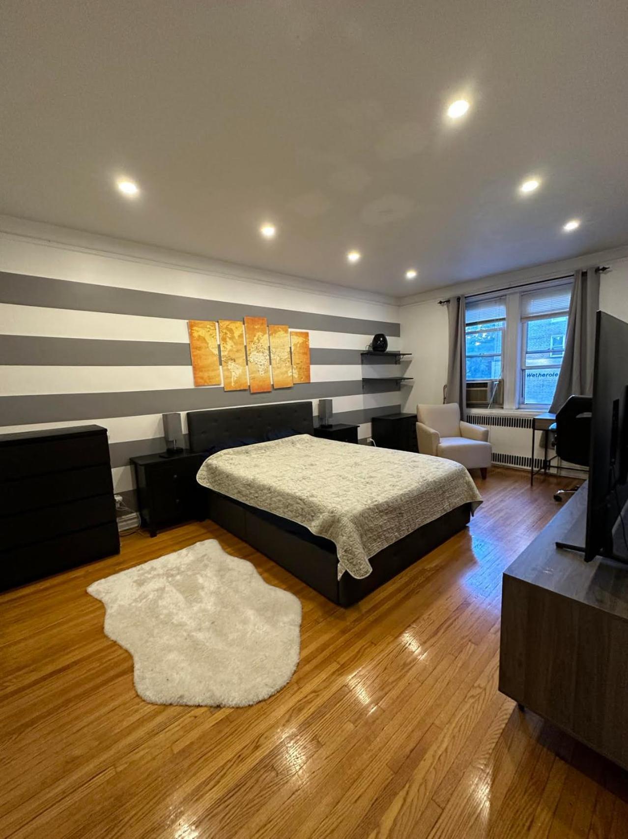 Apartment 2 Large Bedrooms In Rego Park