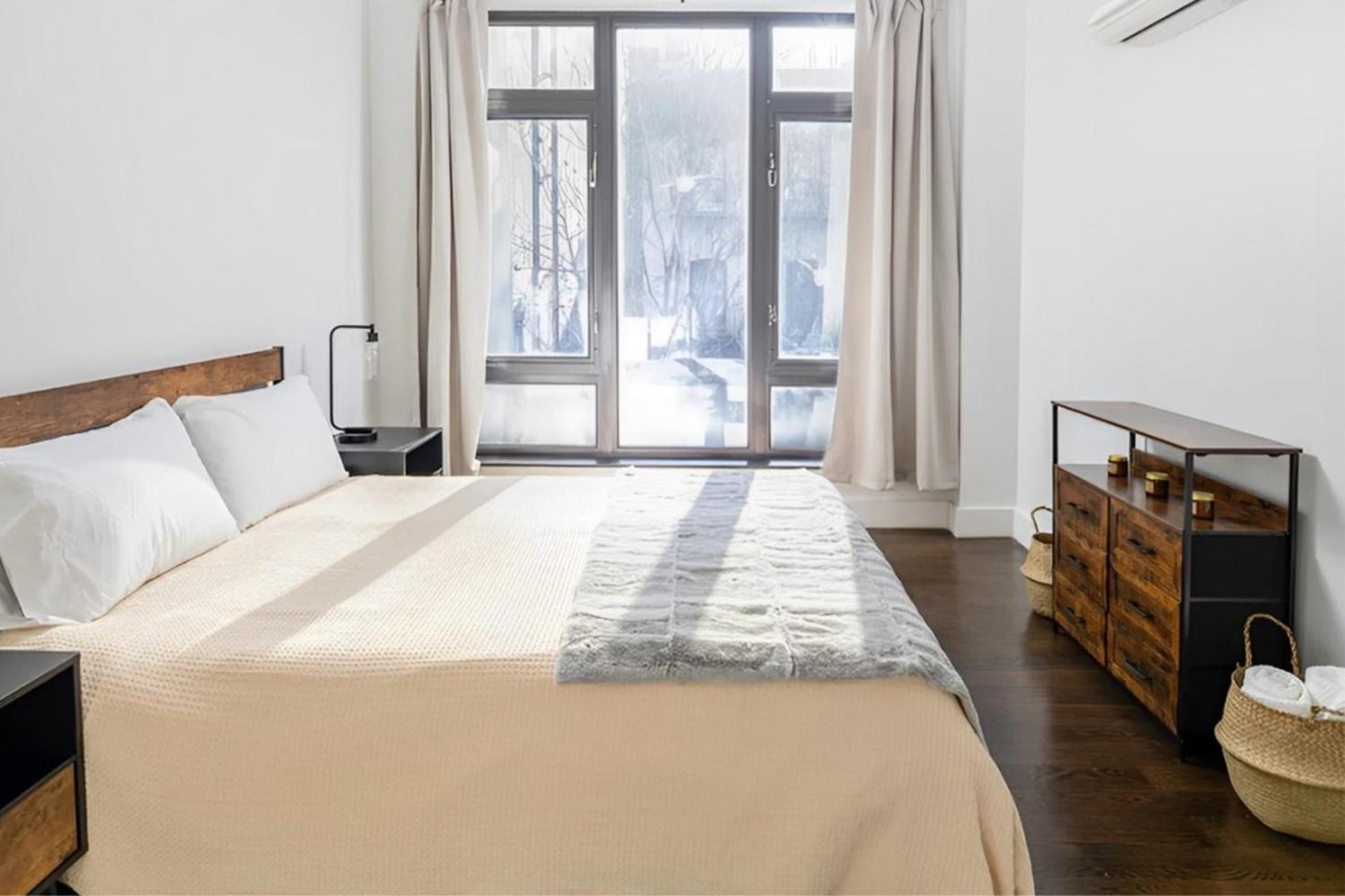 Apartment Large Upper East Side 1bd Elevator Rooftop *