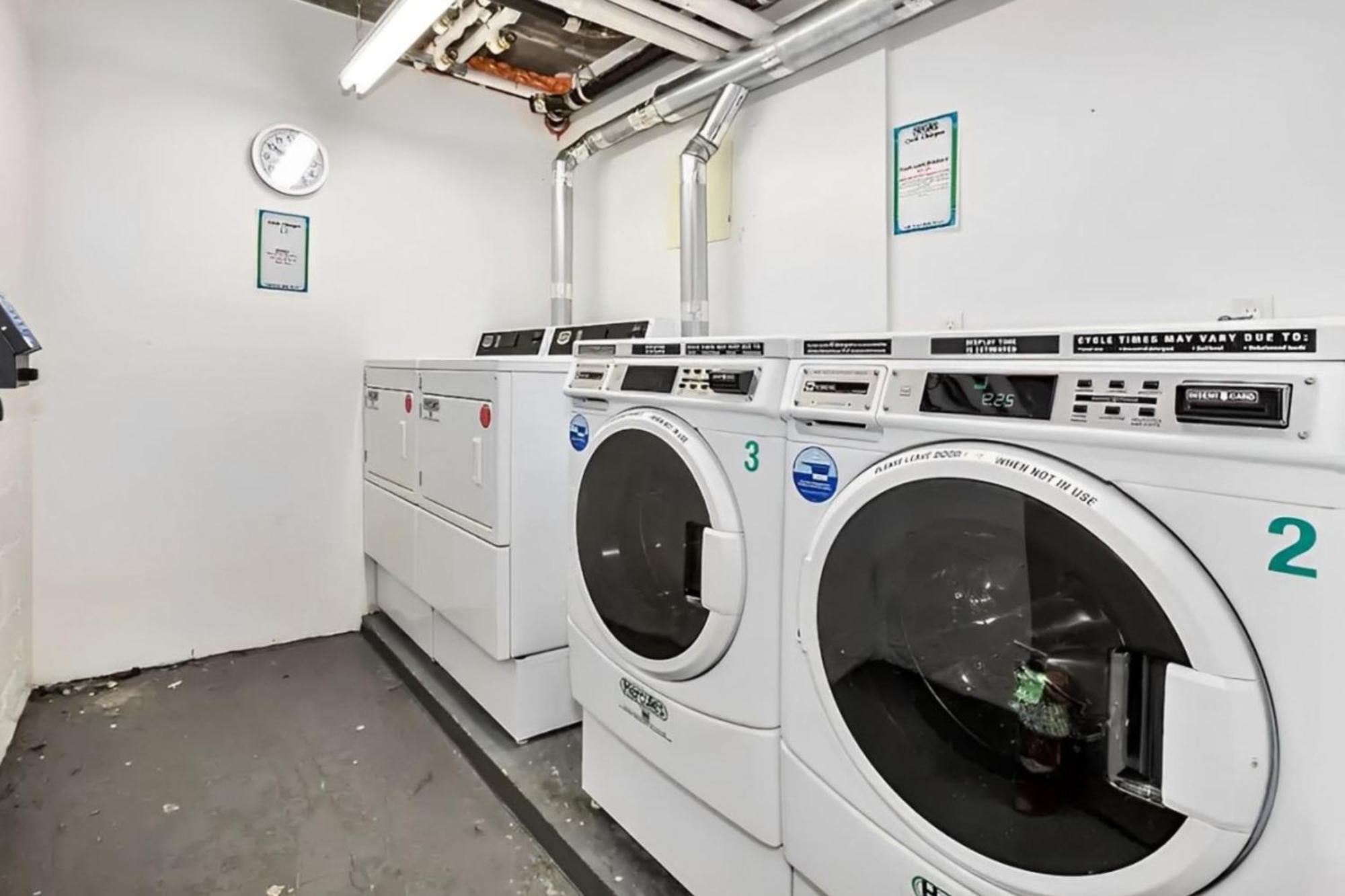 Apartment Large Upper East Side 1bd Elevator Rooftop *