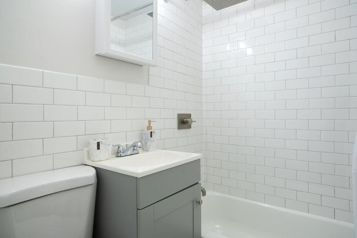 Apartment 74-1a New In Prime Uws - Gym In Building *