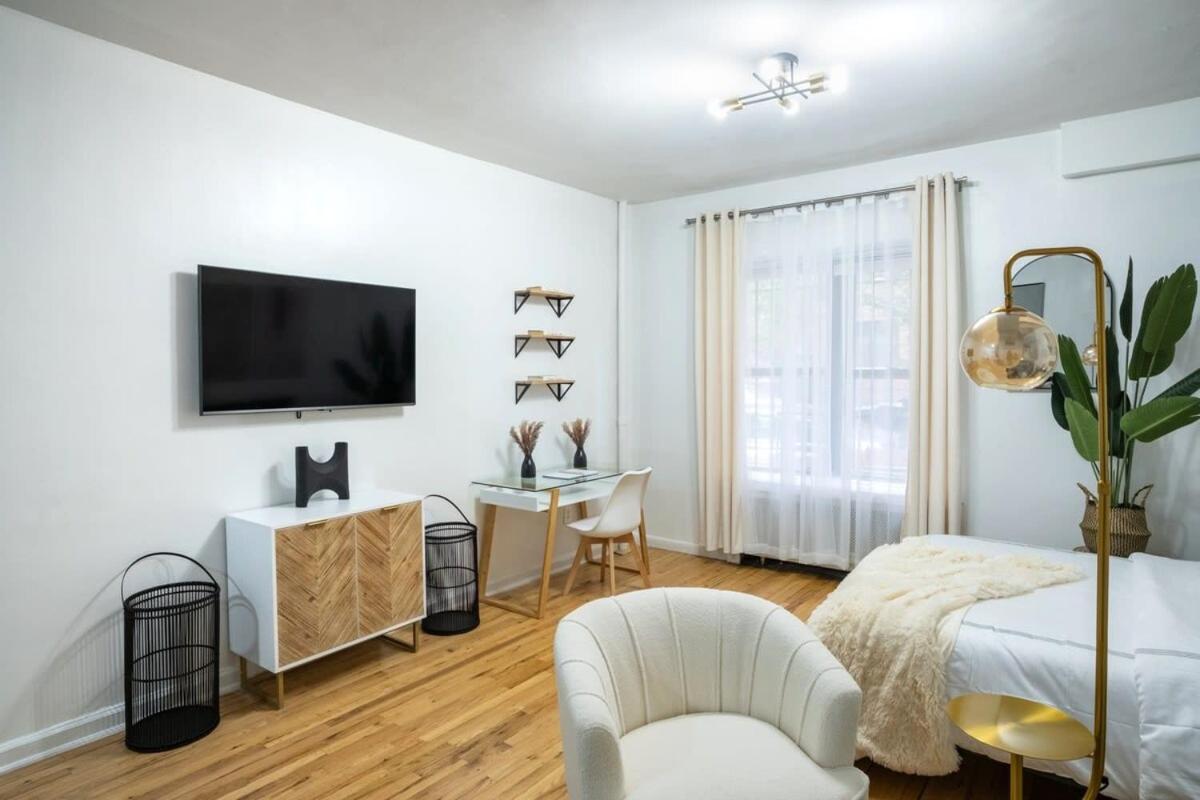 74-1a New In Prime Uws - Gym In Building Apartment New York