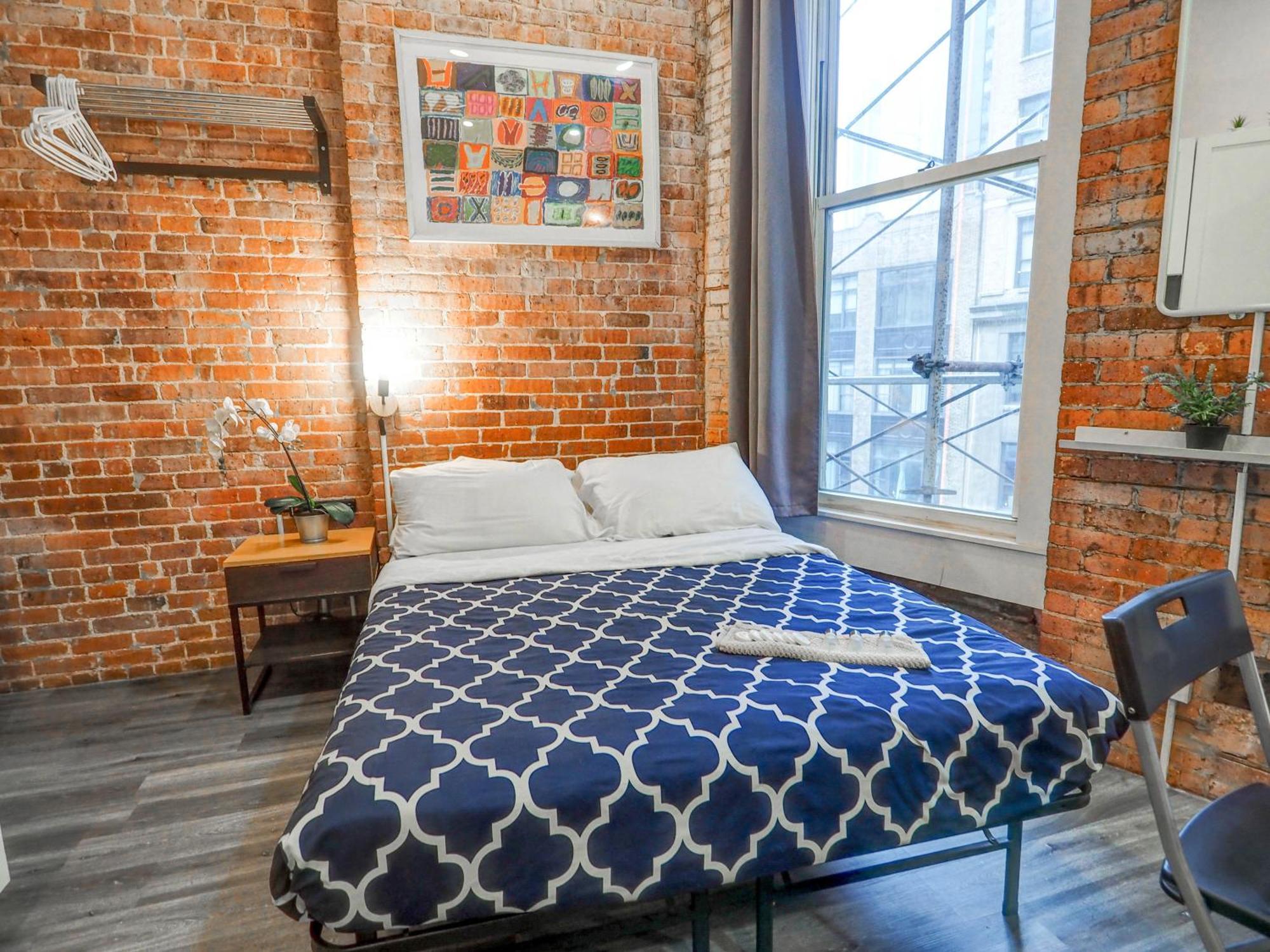 Apartment Empire Broadway Retreats