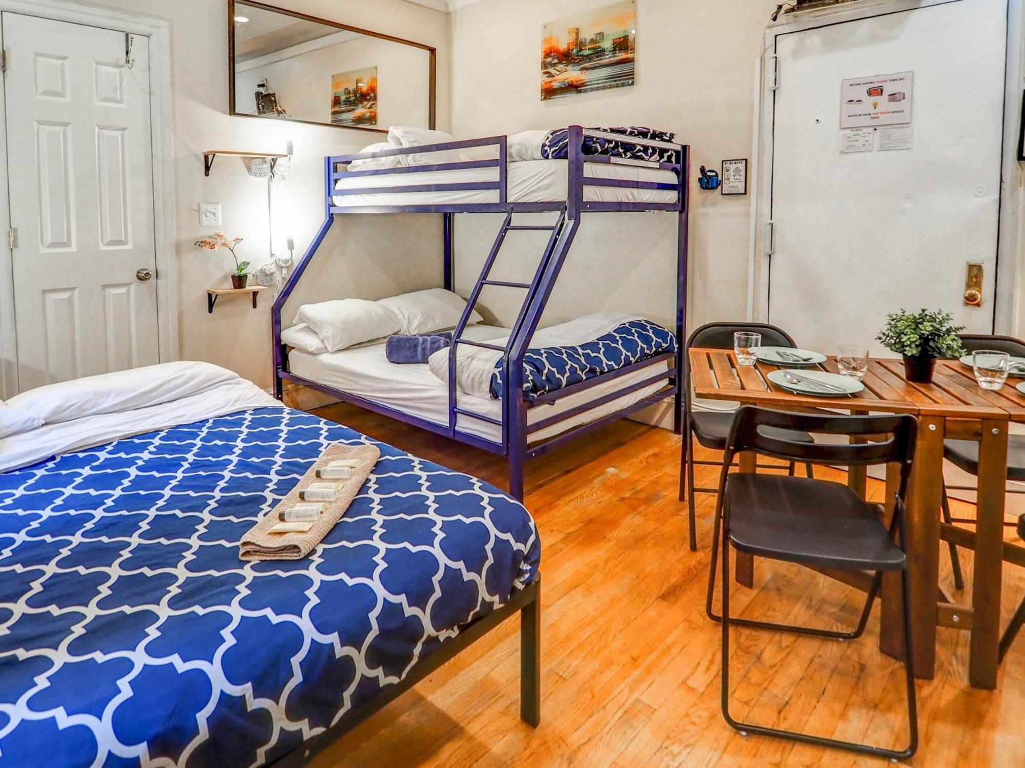 Apartment Empire Broadway Retreats *