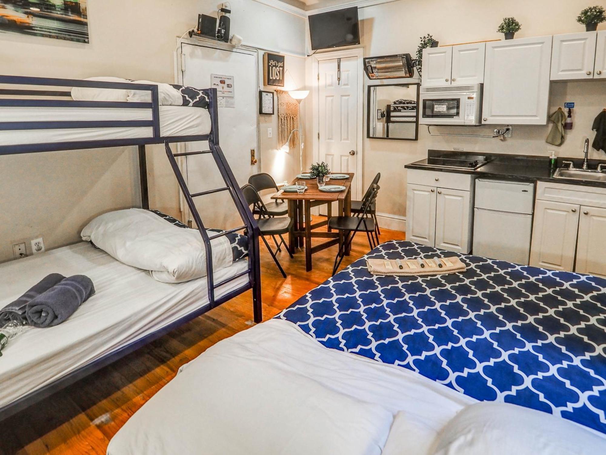 Empire Broadway Retreats *