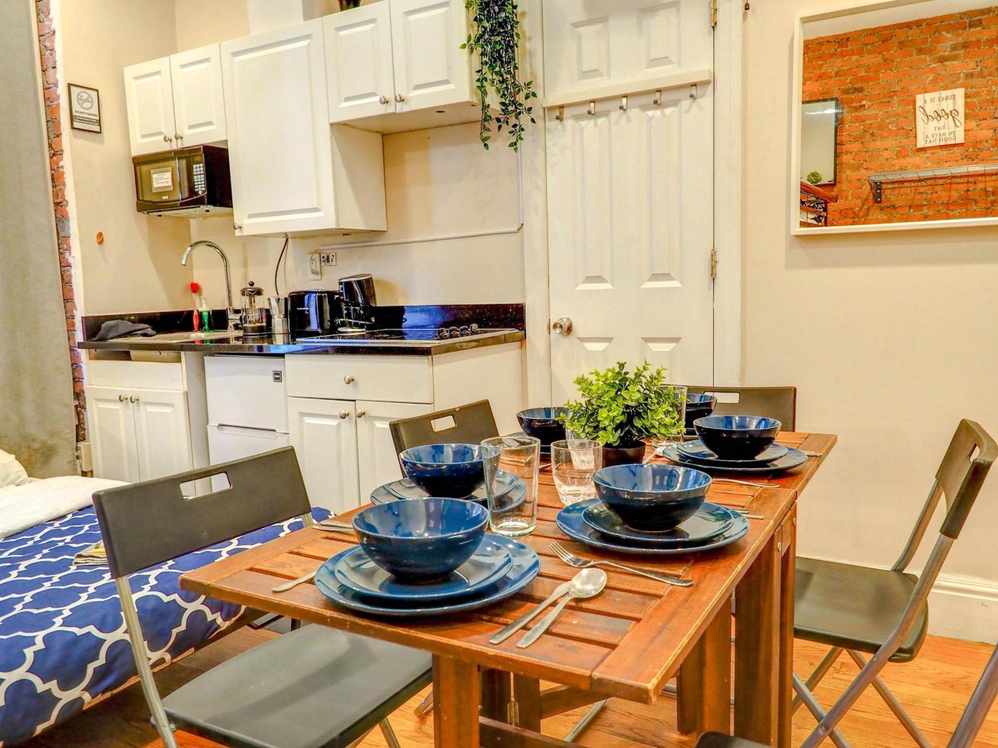 Apartment Empire Broadway Retreats New York