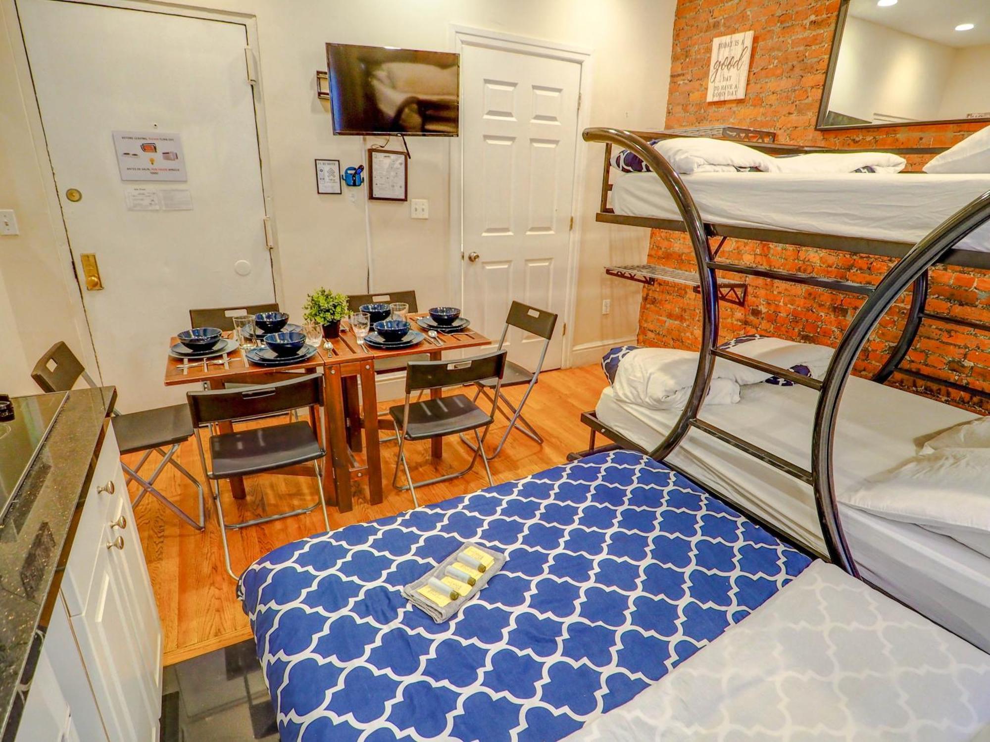 Empire Broadway Retreats Apartment *