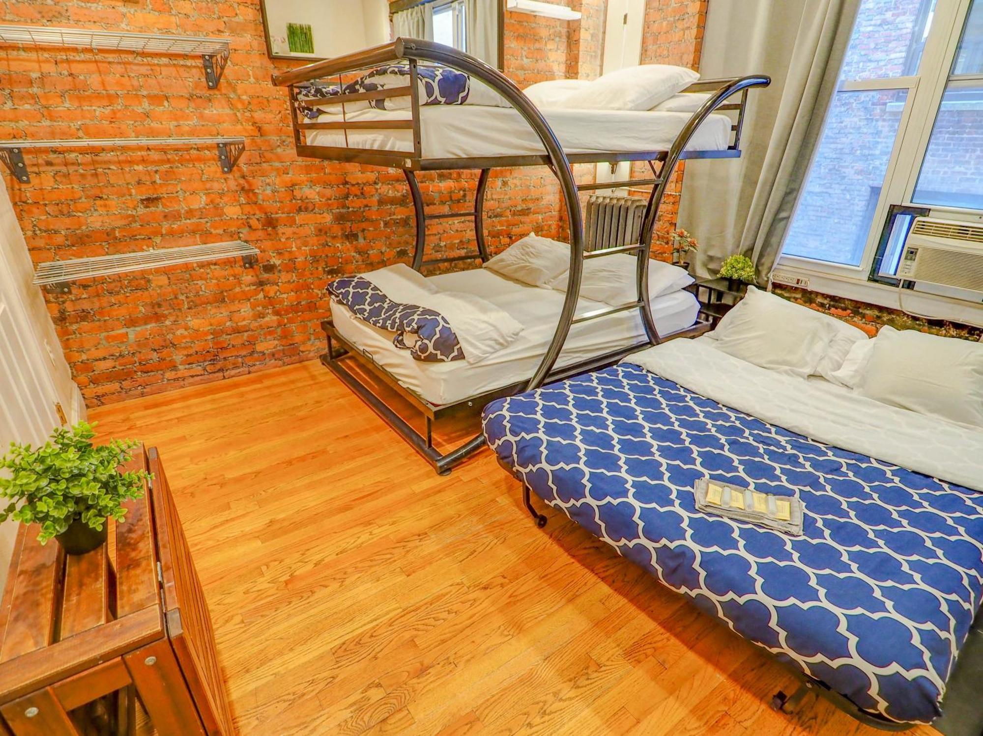 Empire Broadway Retreats *