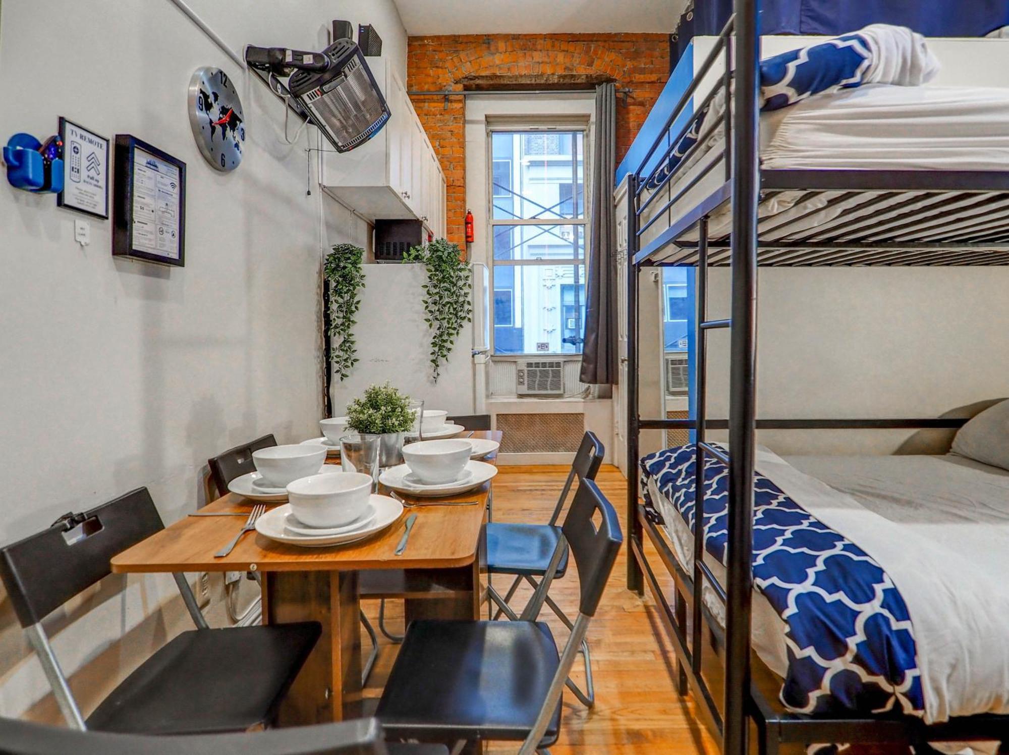 Apartment Empire Broadway Retreats