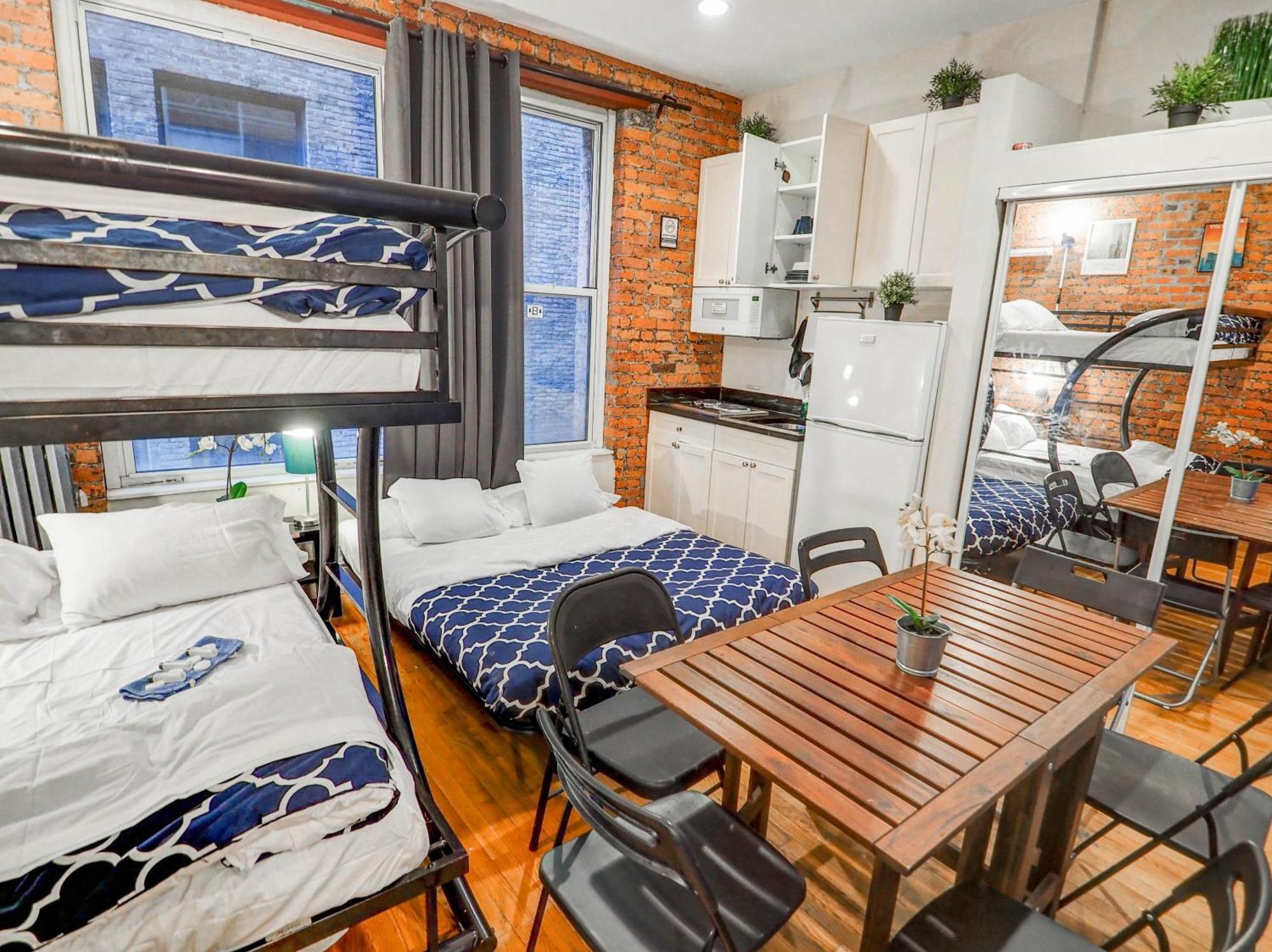 Empire Broadway Retreats * New York