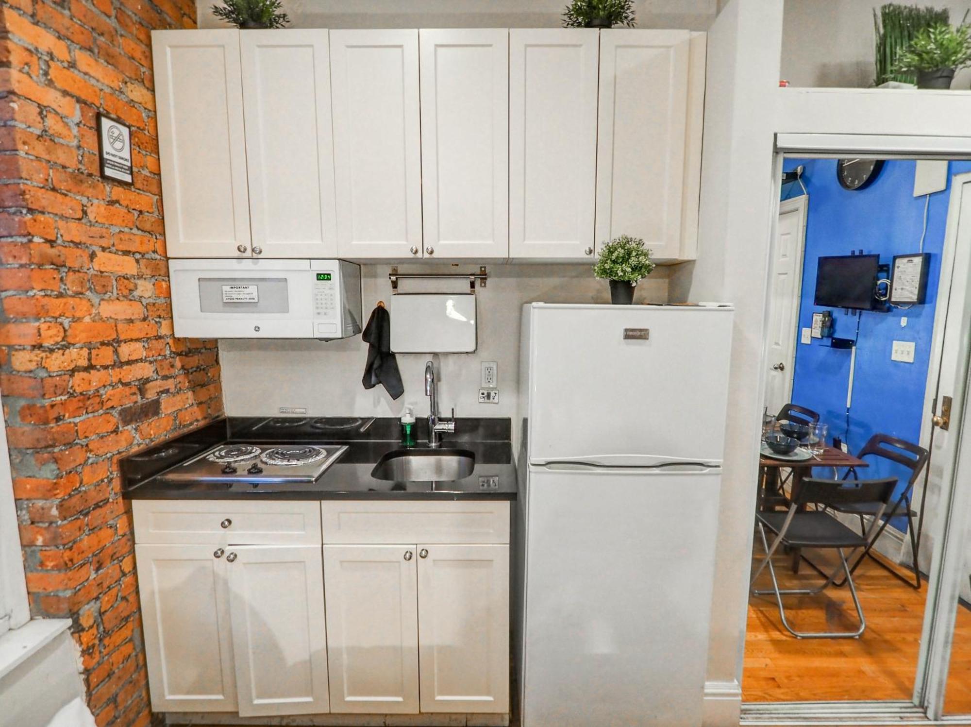 Empire Broadway Retreats New York