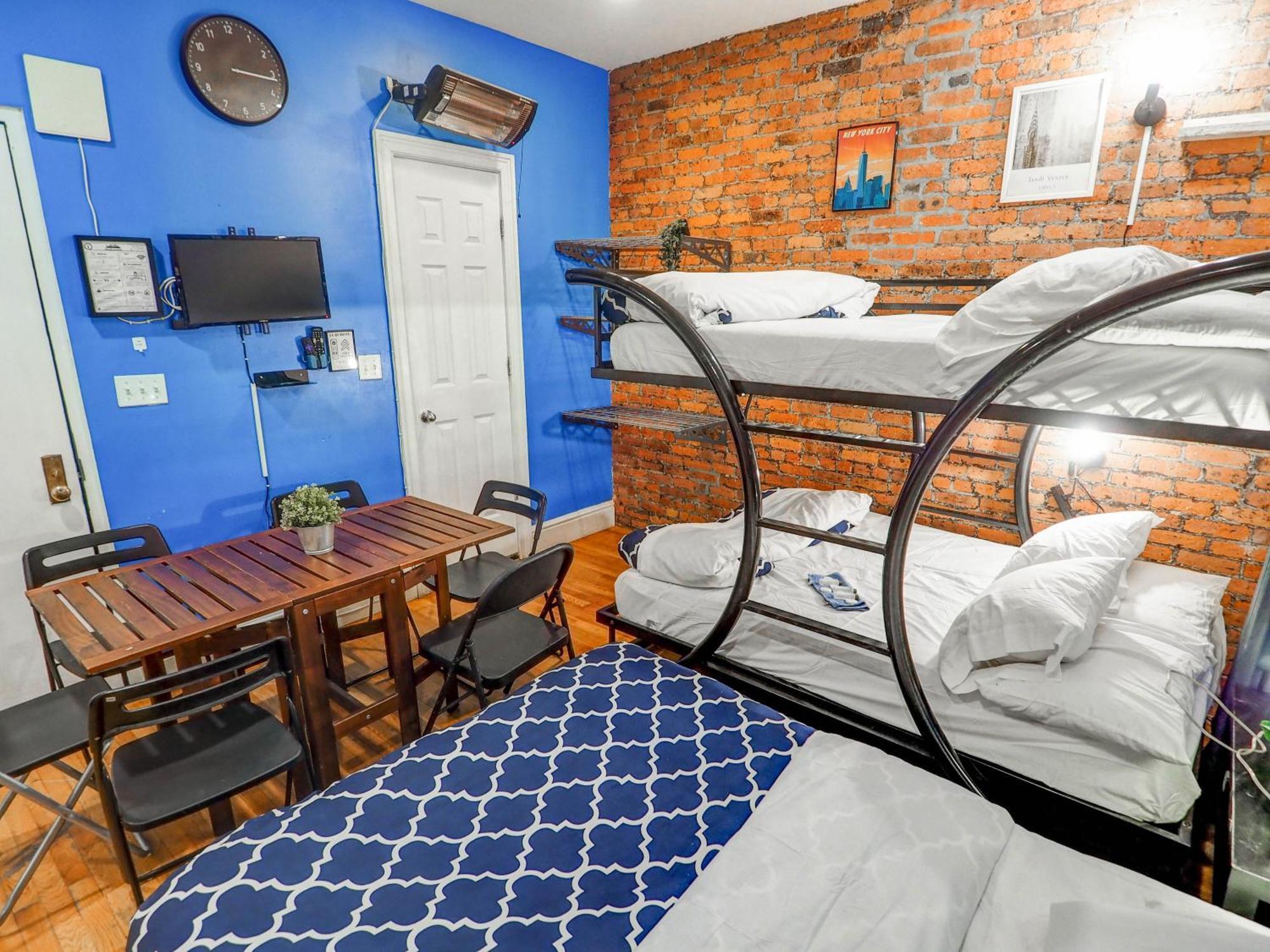 Apartment Empire Broadway Retreats *