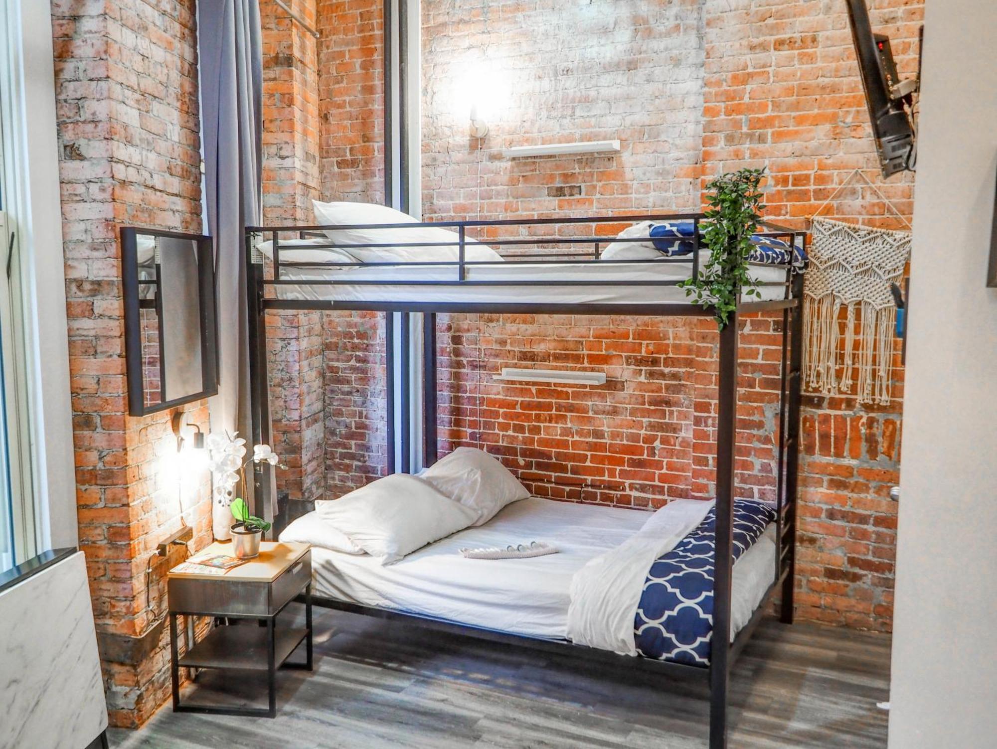 Apartment Empire Broadway Retreats New York