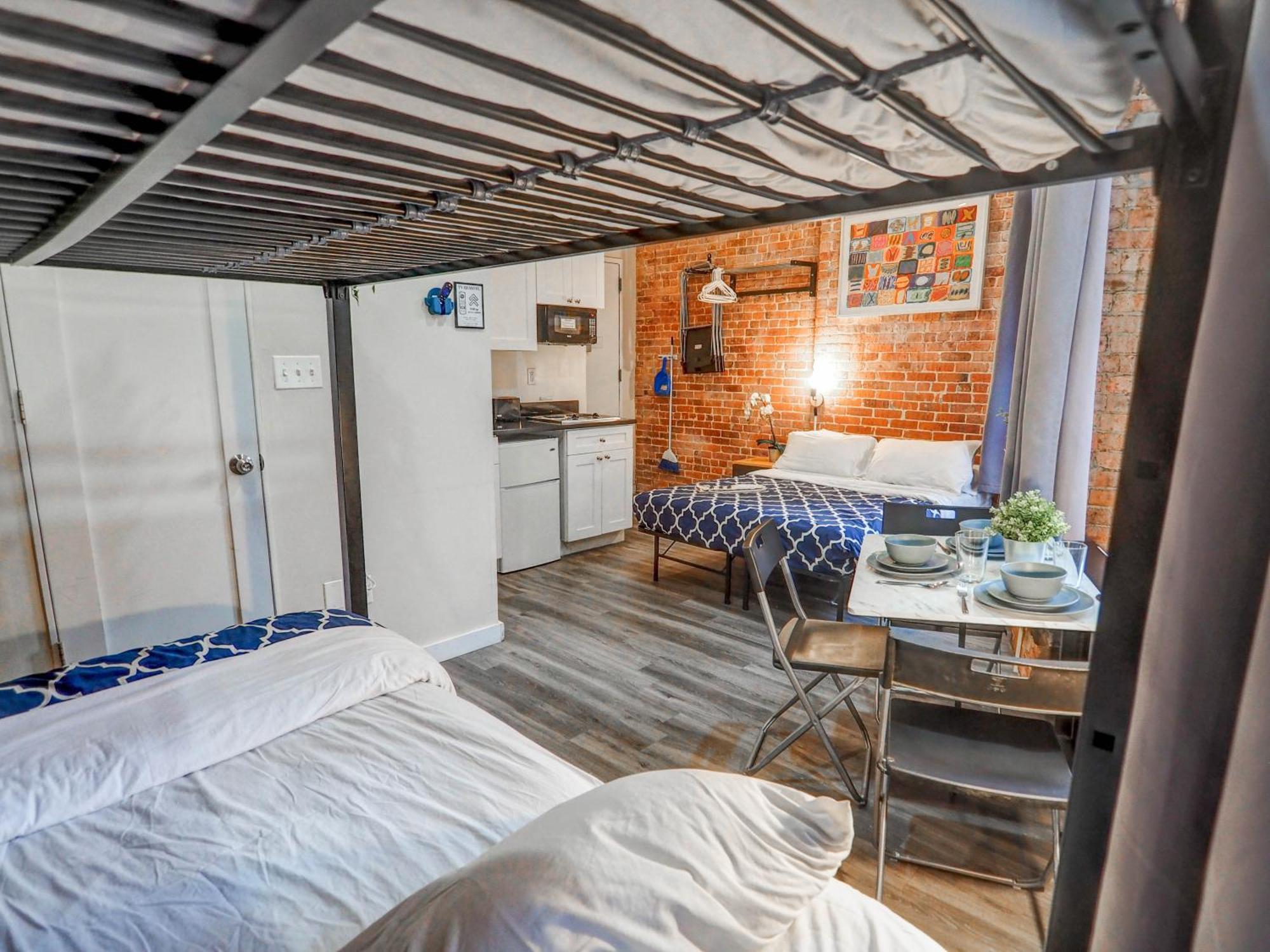 Apartment Empire Broadway Retreats New York