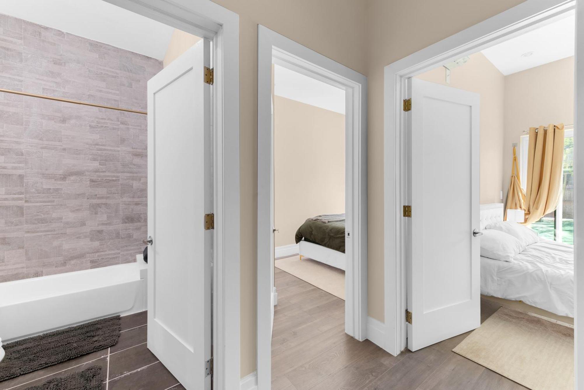 Charming 2br Bkyrd Near Williamsburg Apartment New York