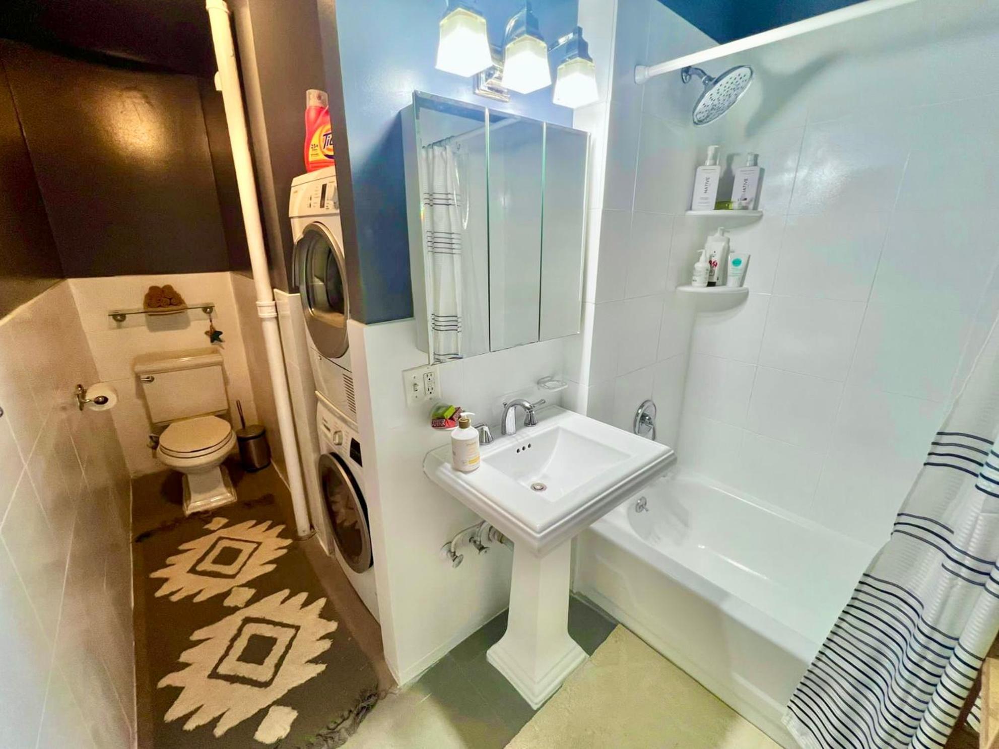 Luxury 1bd Next To Time Square New York