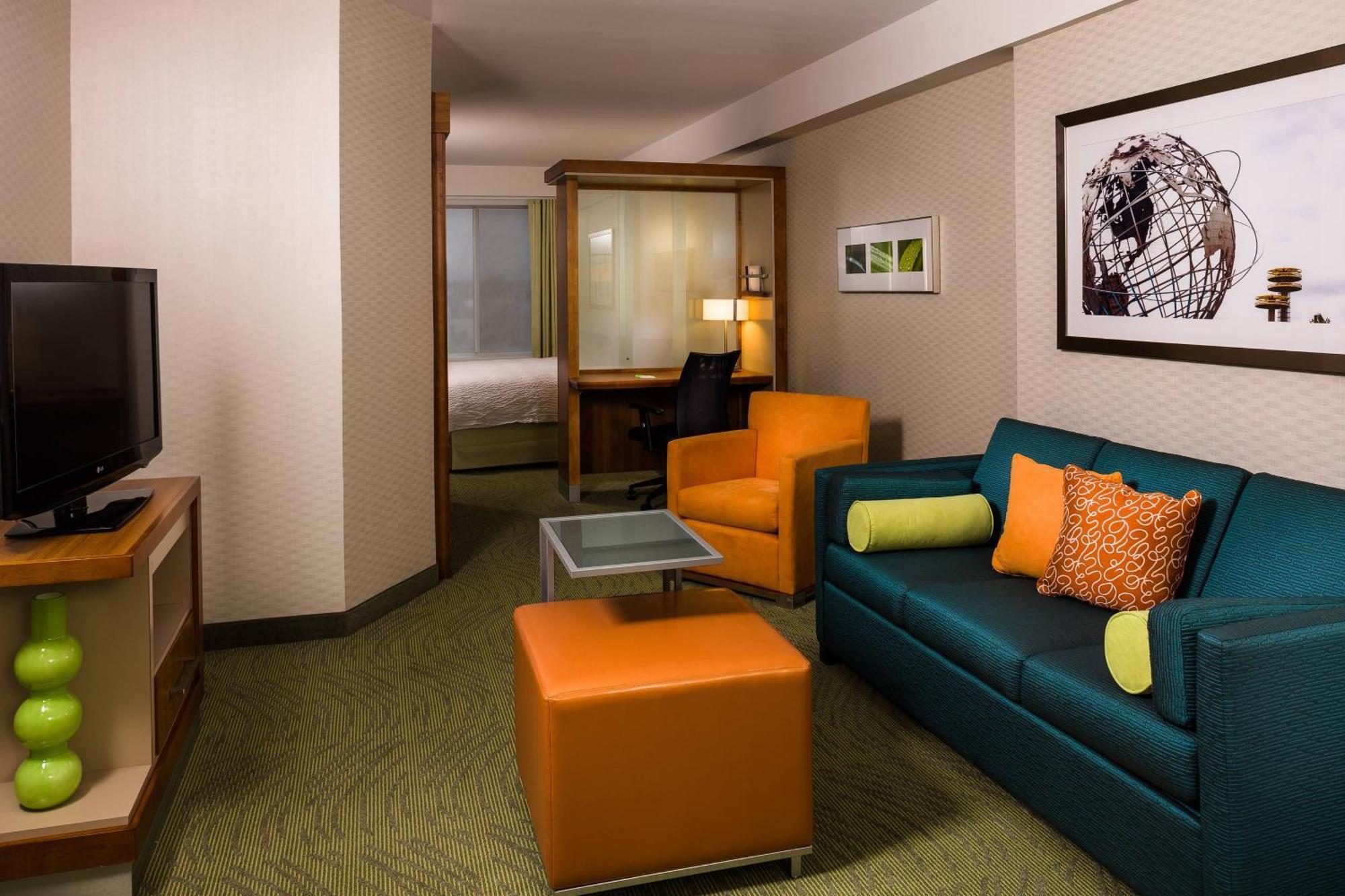 Hotel Springhill By Marriott Laguardia Airport 2*