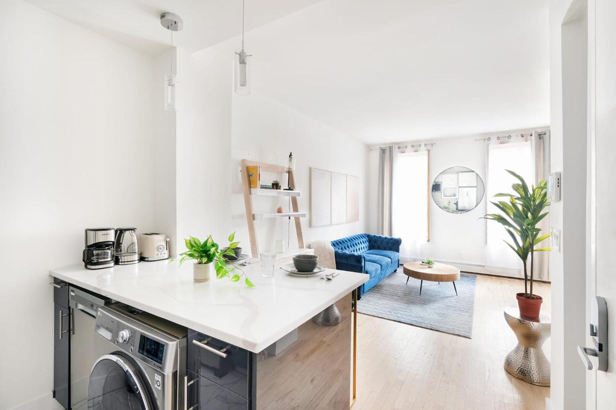 1597-phn Ph Duplex -private Outdoor Deck W D *