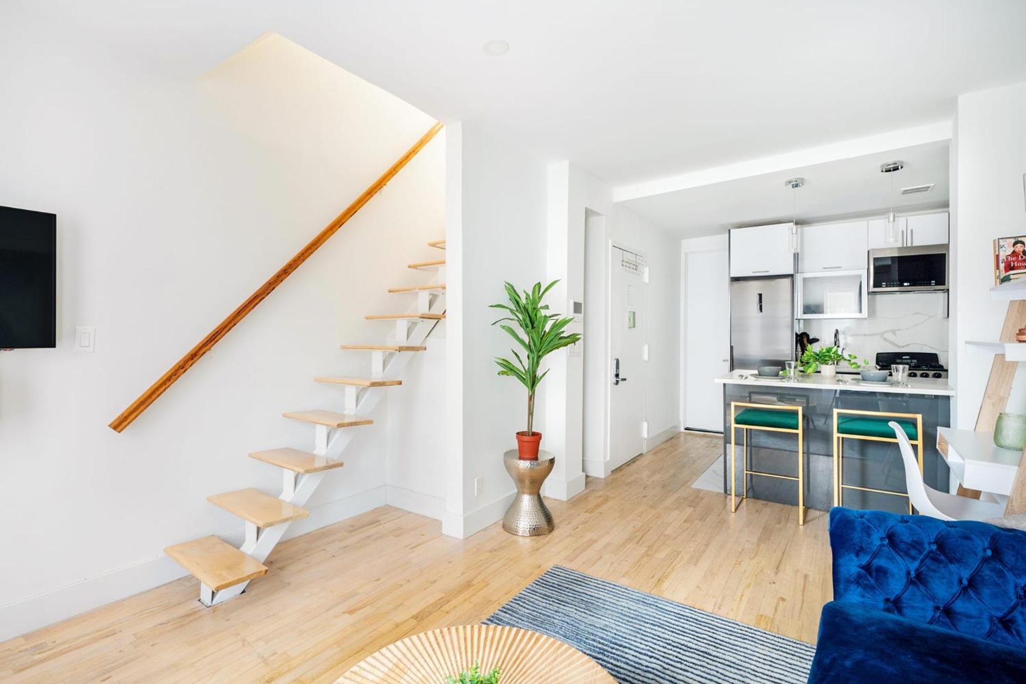 1597-phn Ph Duplex -private Outdoor Deck W D Apartment *