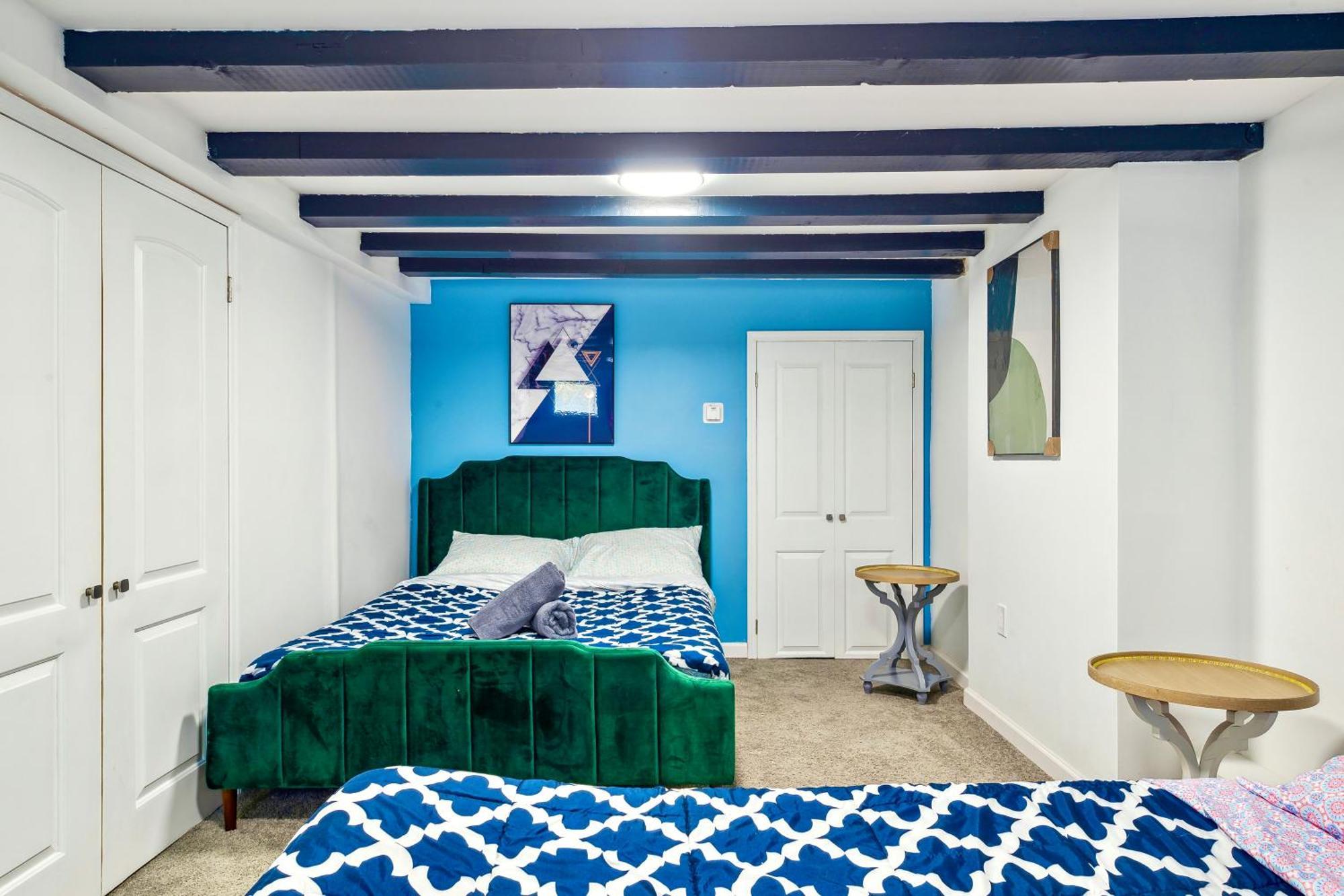 Luxury Lower Ground 2bd - Manhattan *