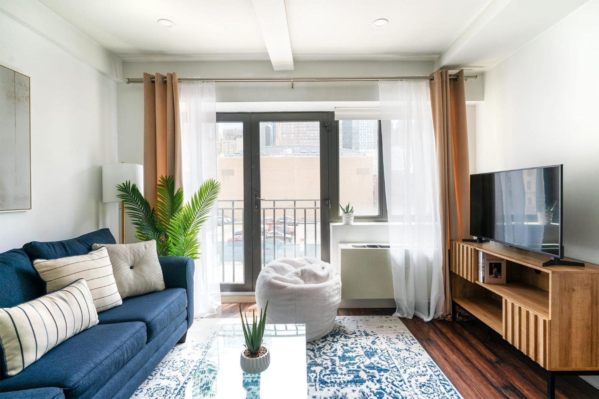 Appartement 809-3a 1br Columbus Circle Elevator W D *
