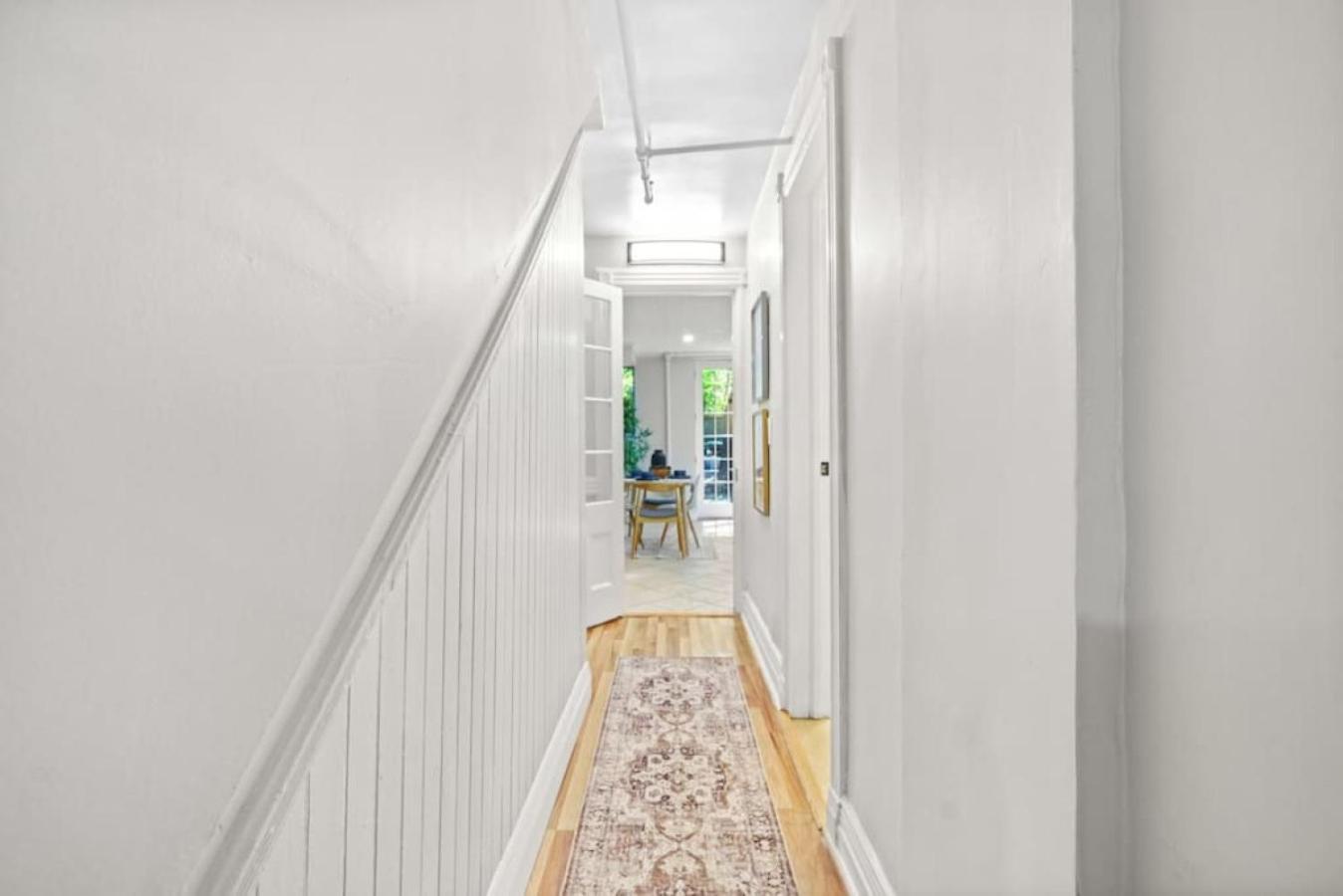Ferienhaus Newly Renovated 2br W Rare Private Backyard And Bbq