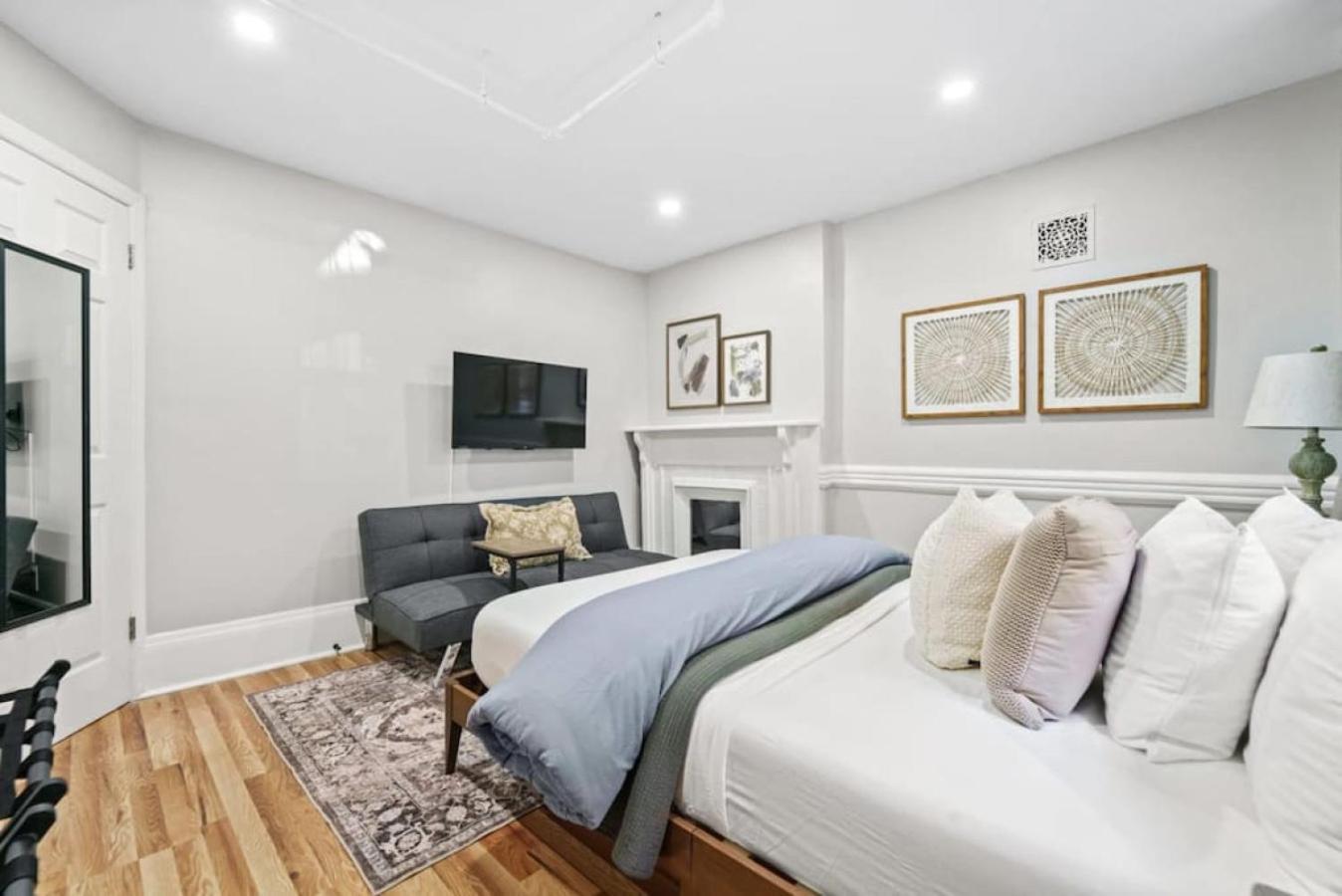 Ferienhaus Newly Renovated 2br W Rare Private Backyard And Bbq *