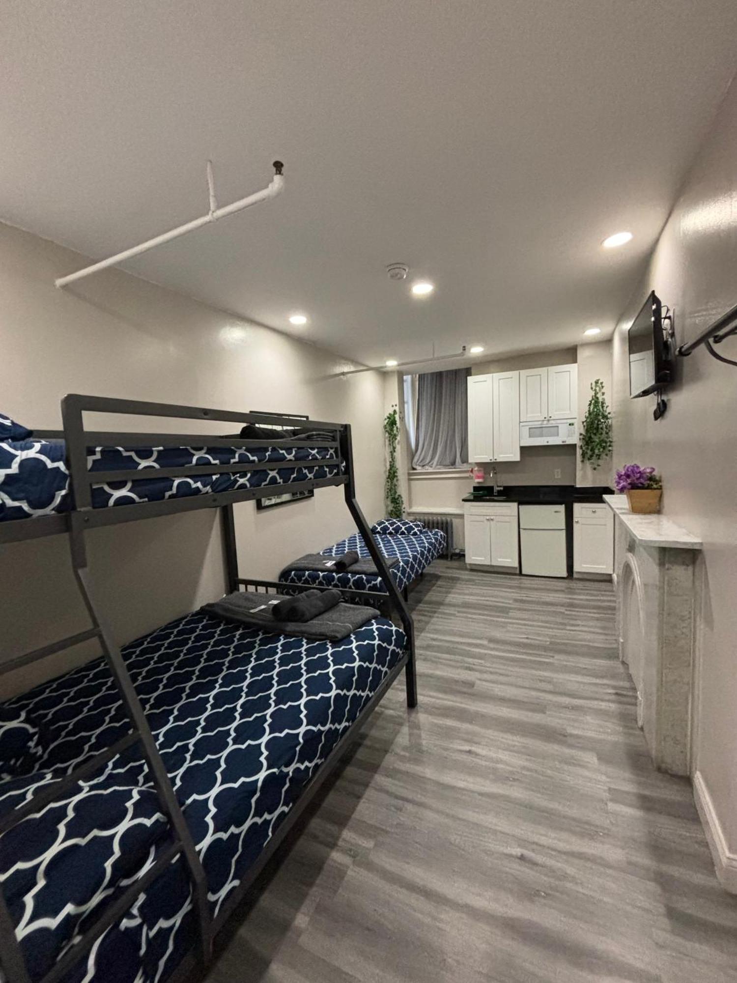 31 Street Broadway * New York