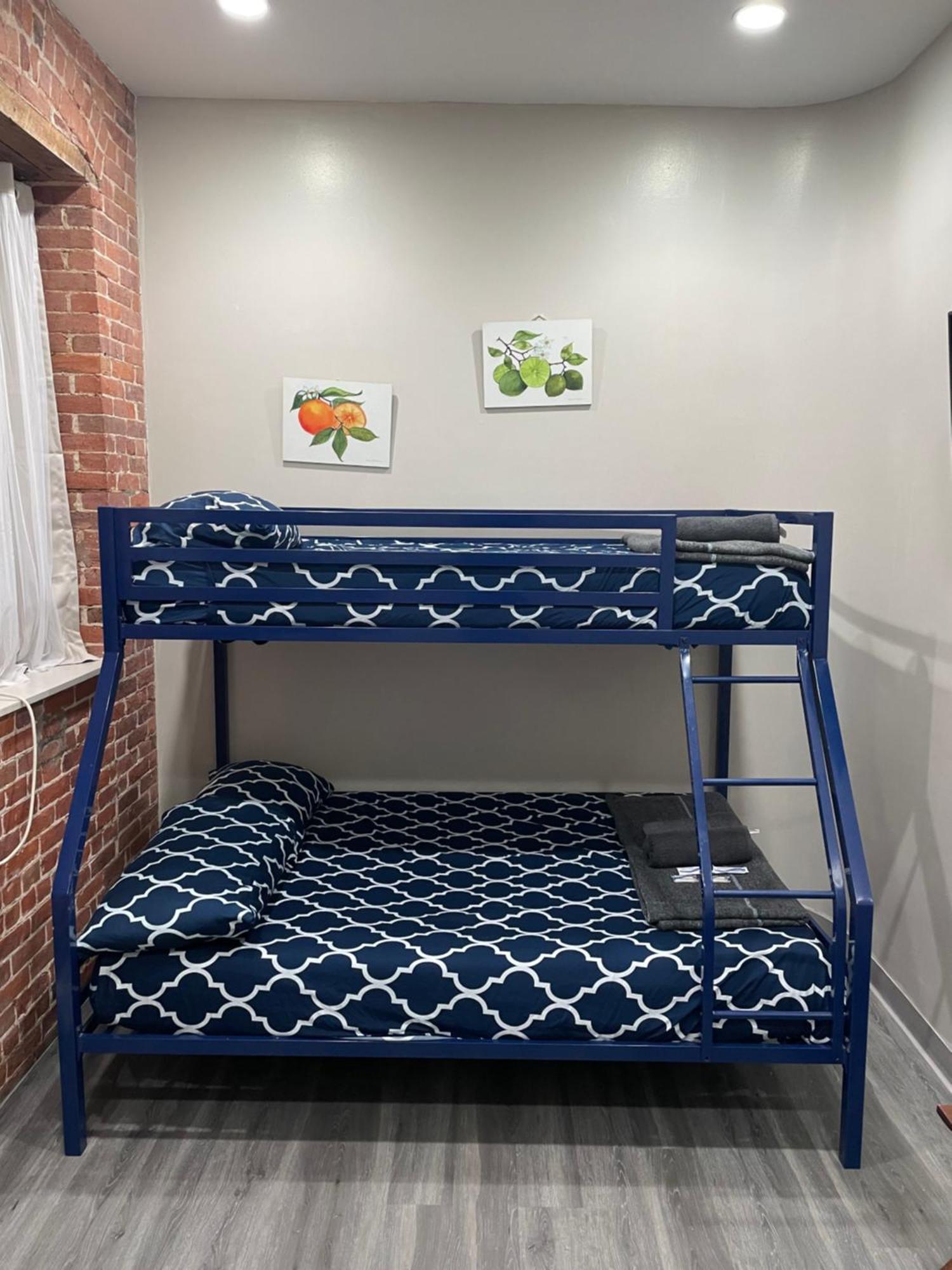 31 Street Broadway * New York