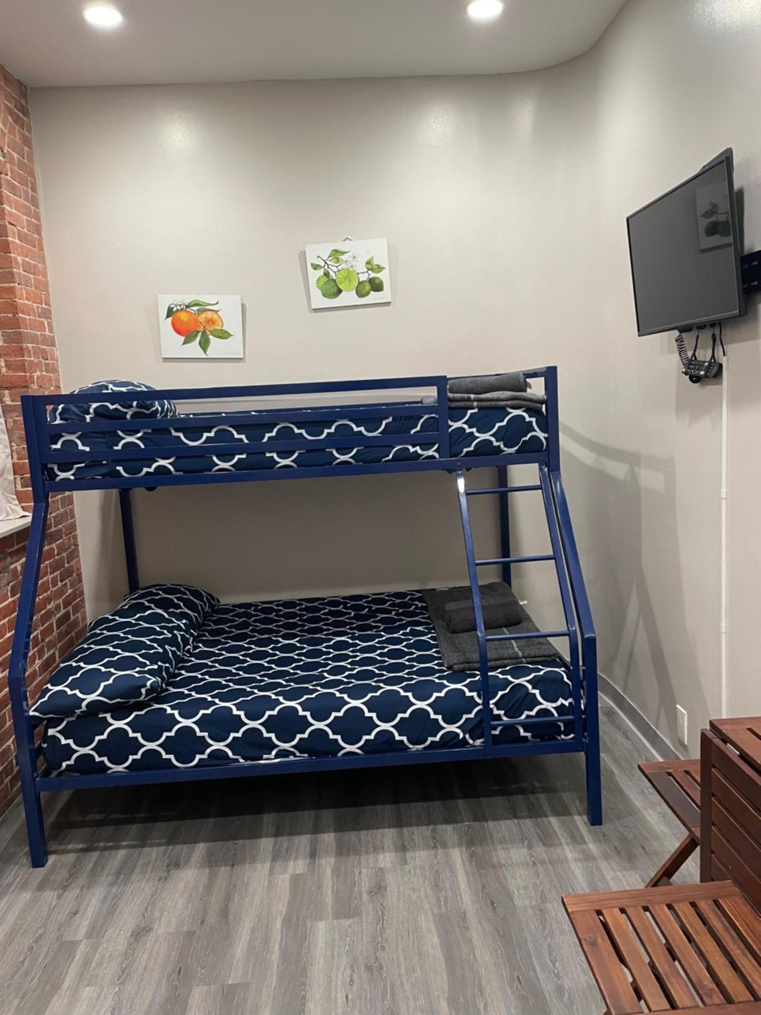 31 Street Broadway *