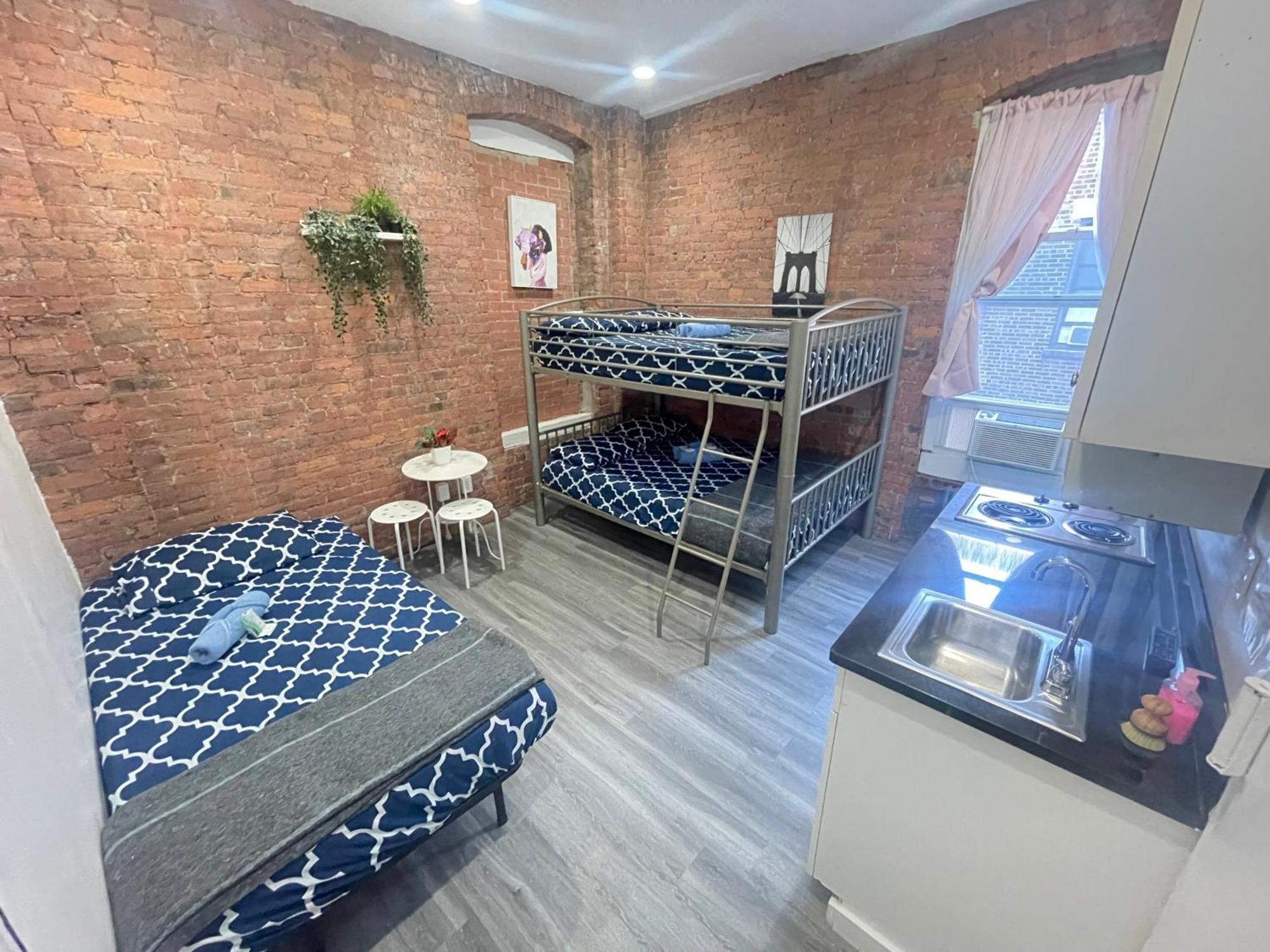 31 Street Broadway Apartment *