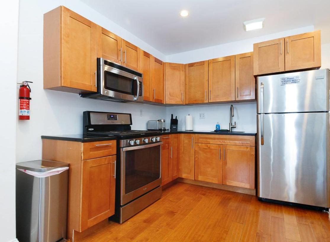 Modern And Comfy 3 Bedroom Unit Apartment *