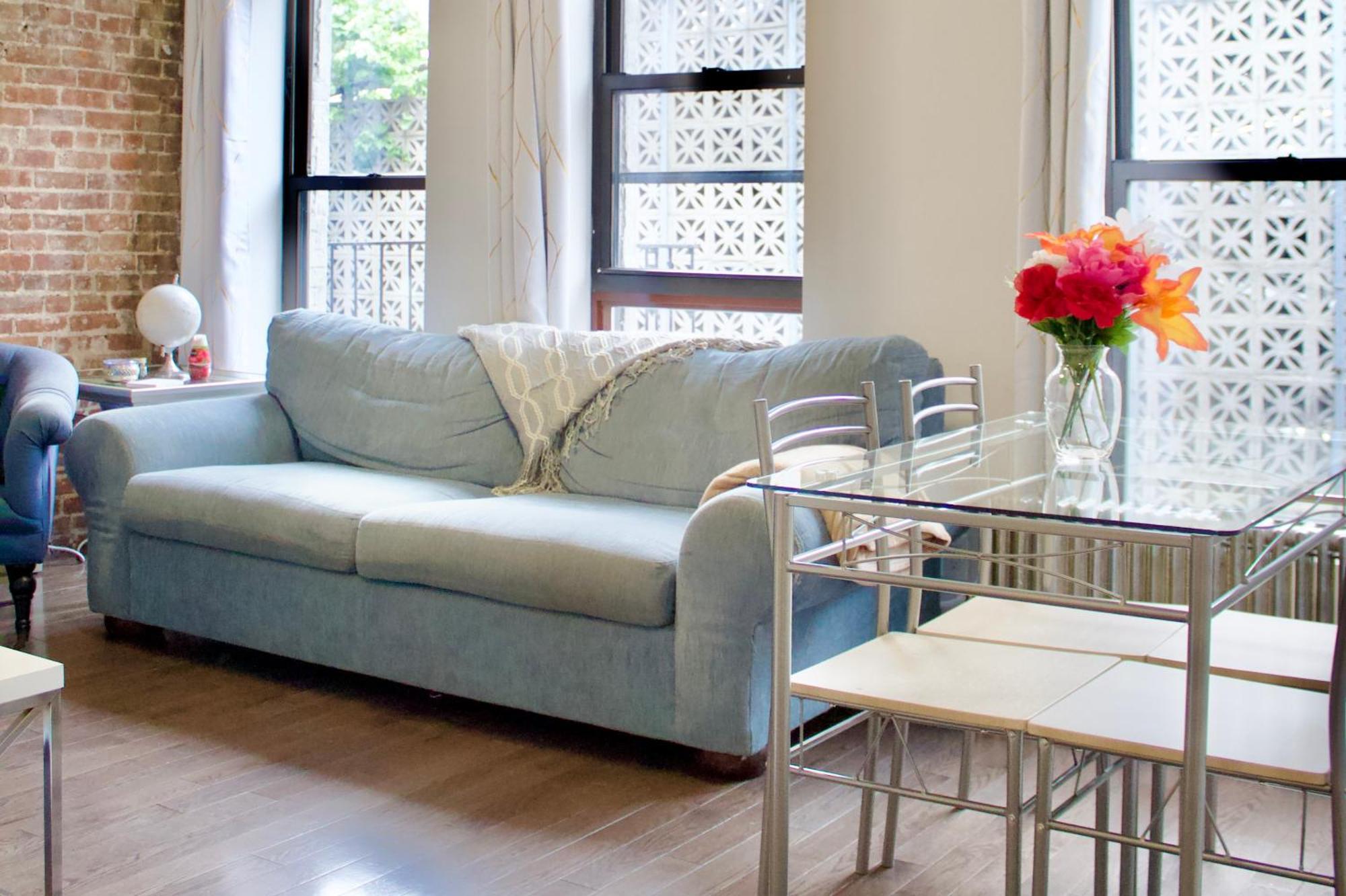 Times Square Manhattan New York Apartments! Apartment