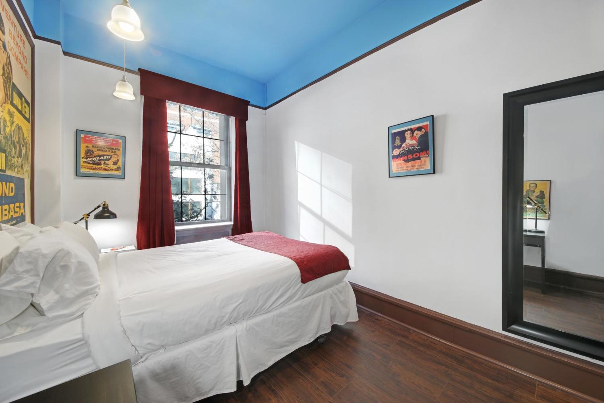 Hotel Chelsea Pines New York