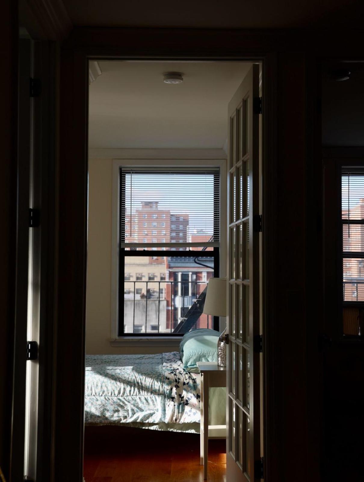 Apartment Modern In By Park *