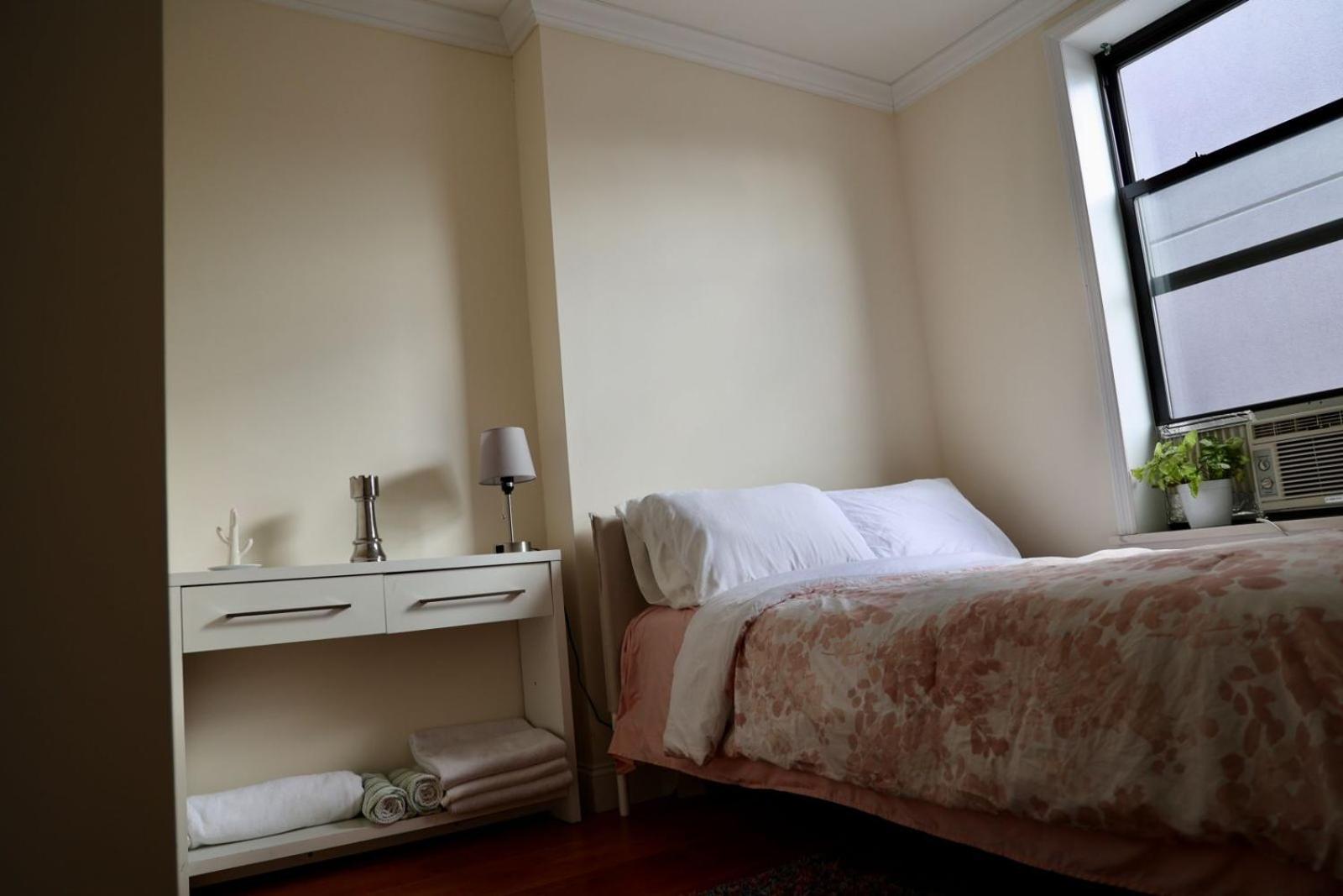 Modern In By Park Apartment New York