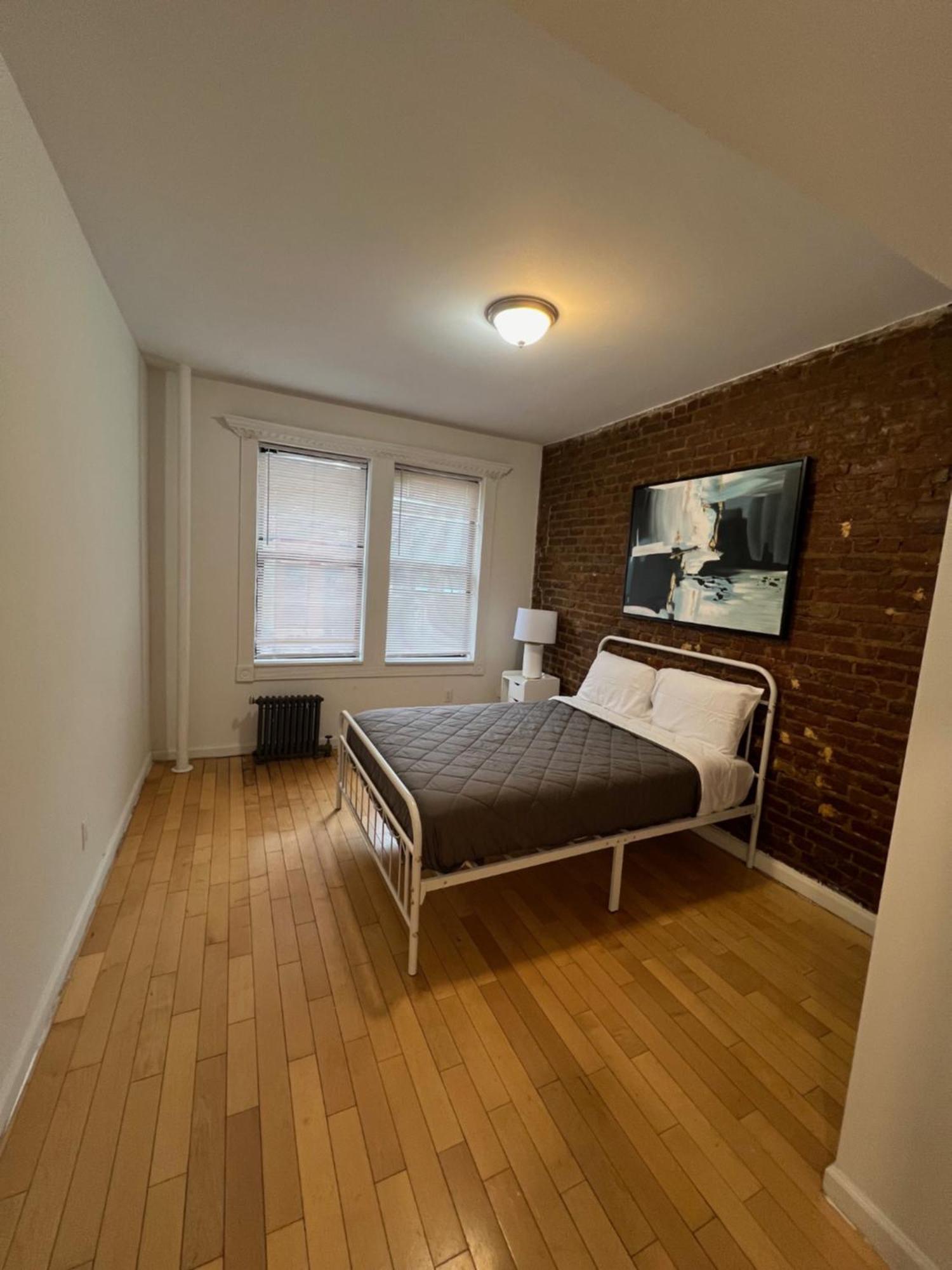 Modern In By Park Apartment New York