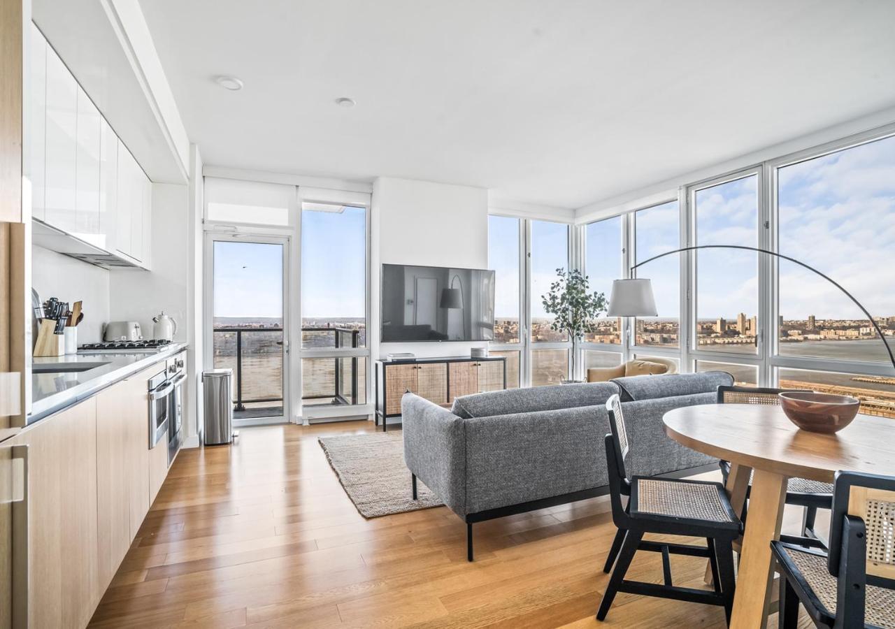 Stylish 2bd 2ba At Mid West Apartment