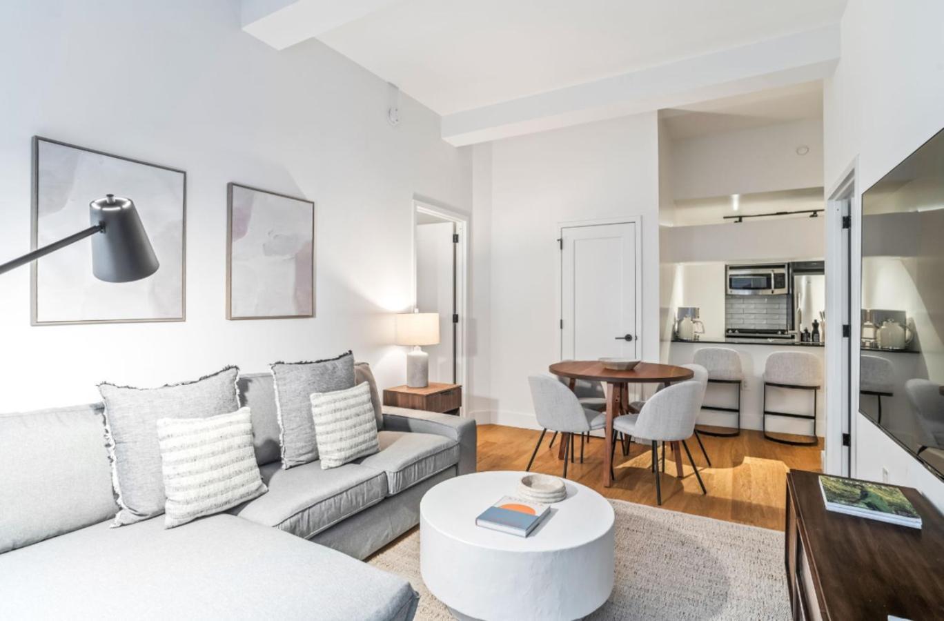 Manhattan Luxury 4 *
